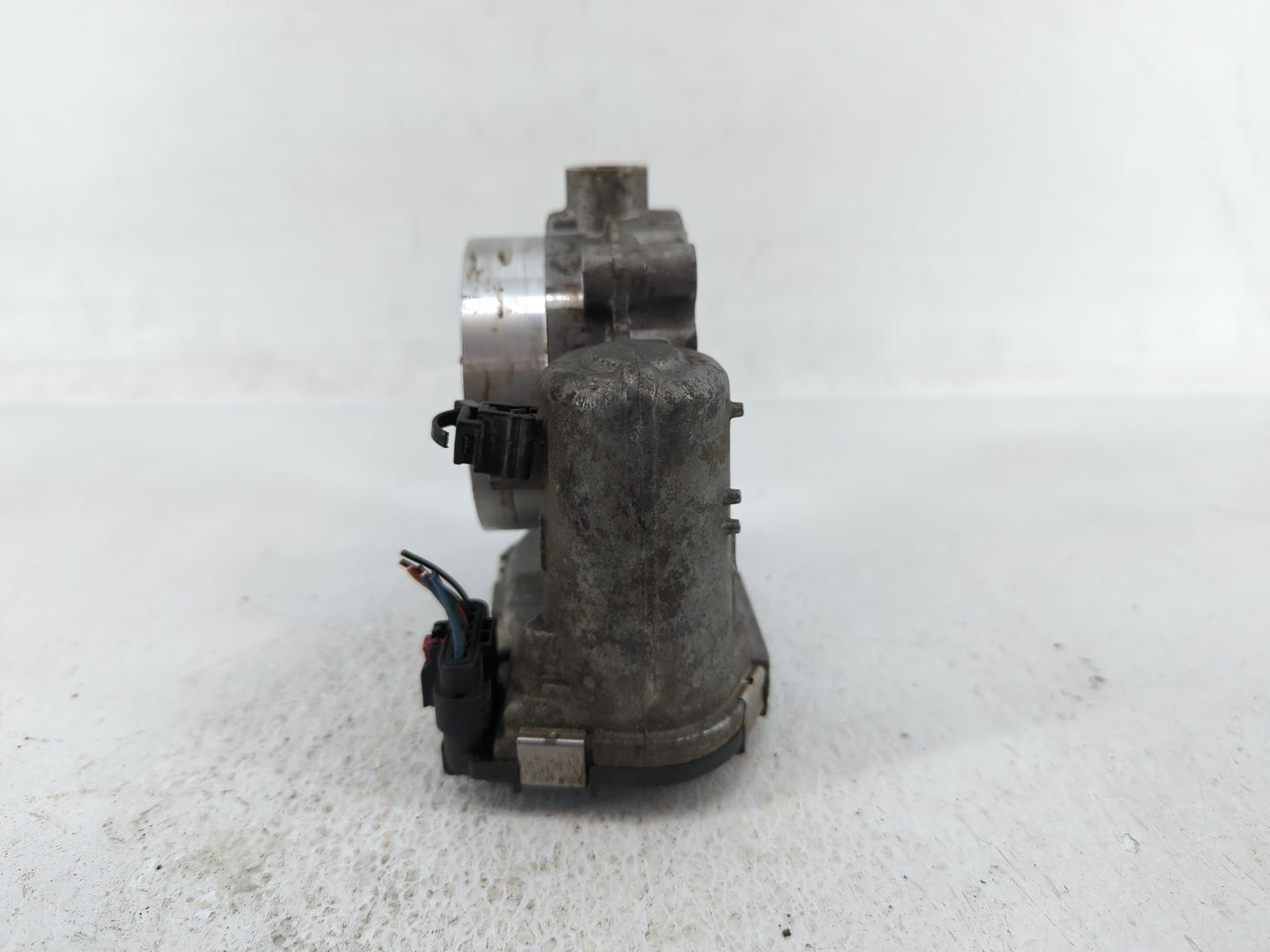 2012-2018 Jeep Wrangler Throttle Body P/N:05184349AF 05184349AE Fits OEM Used Auto Parts - Oemusedautoparts1.com