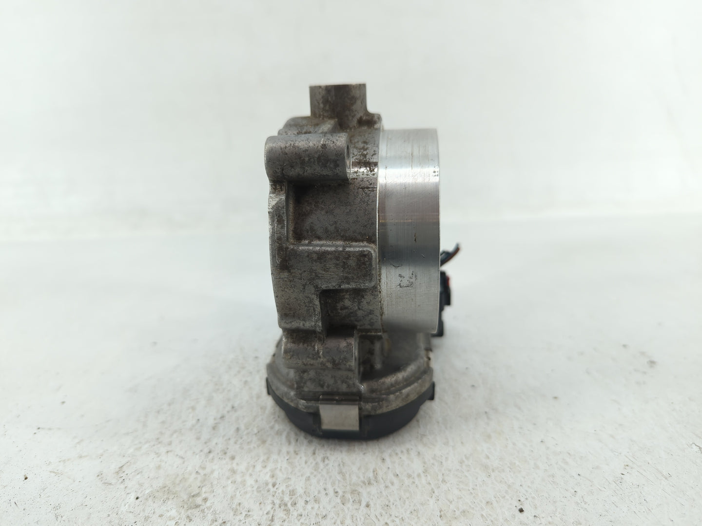 2012-2018 Jeep Wrangler Throttle Body P/N:05184349AF 05184349AE Fits OEM Used Auto Parts - Oemusedautoparts1.com