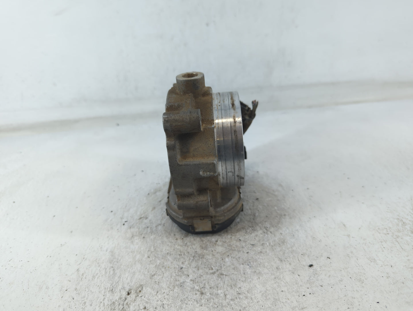 2012-2018 Jeep Wrangler Throttle Body P/N:0 280 750 570 05184349AC Fits OEM Used Auto Parts - Oemusedautoparts1.com