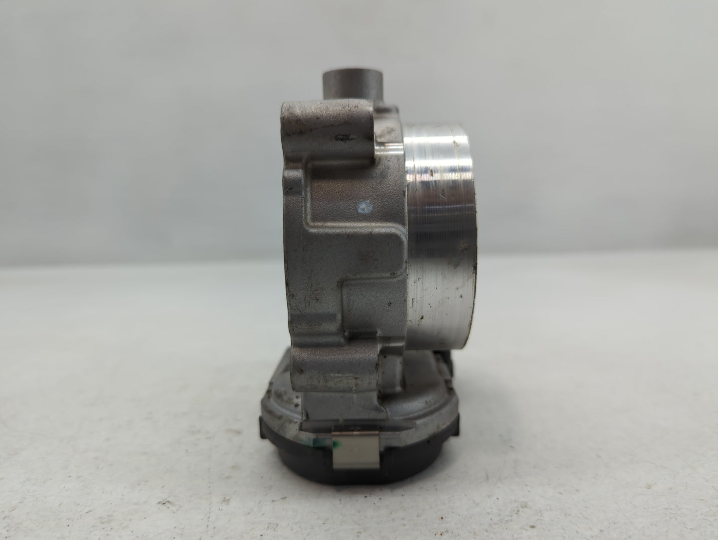 2012-2018 Jeep Wrangler Throttle Body P/N:0 280 750 770 05184349AE Fits OEM Used Auto Parts - Oemusedautoparts1.com