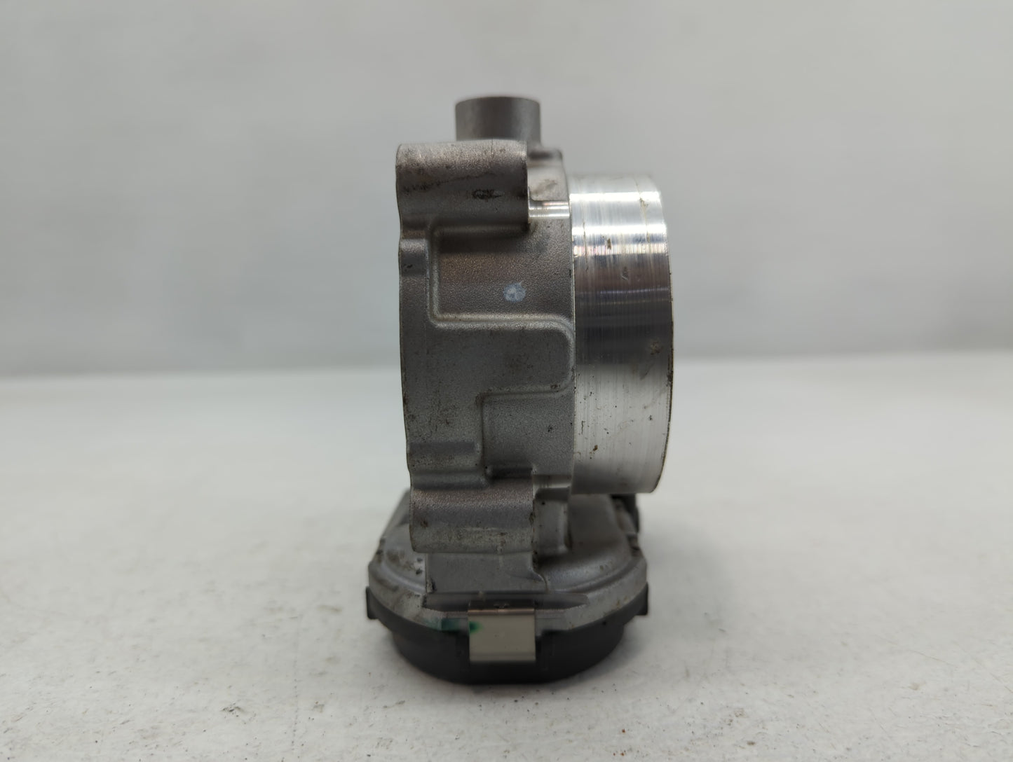 2012-2018 Jeep Wrangler Throttle Body P/N:0 280 750 770 05184349AE Fits OEM Used Auto Parts - Oemusedautoparts1.com
