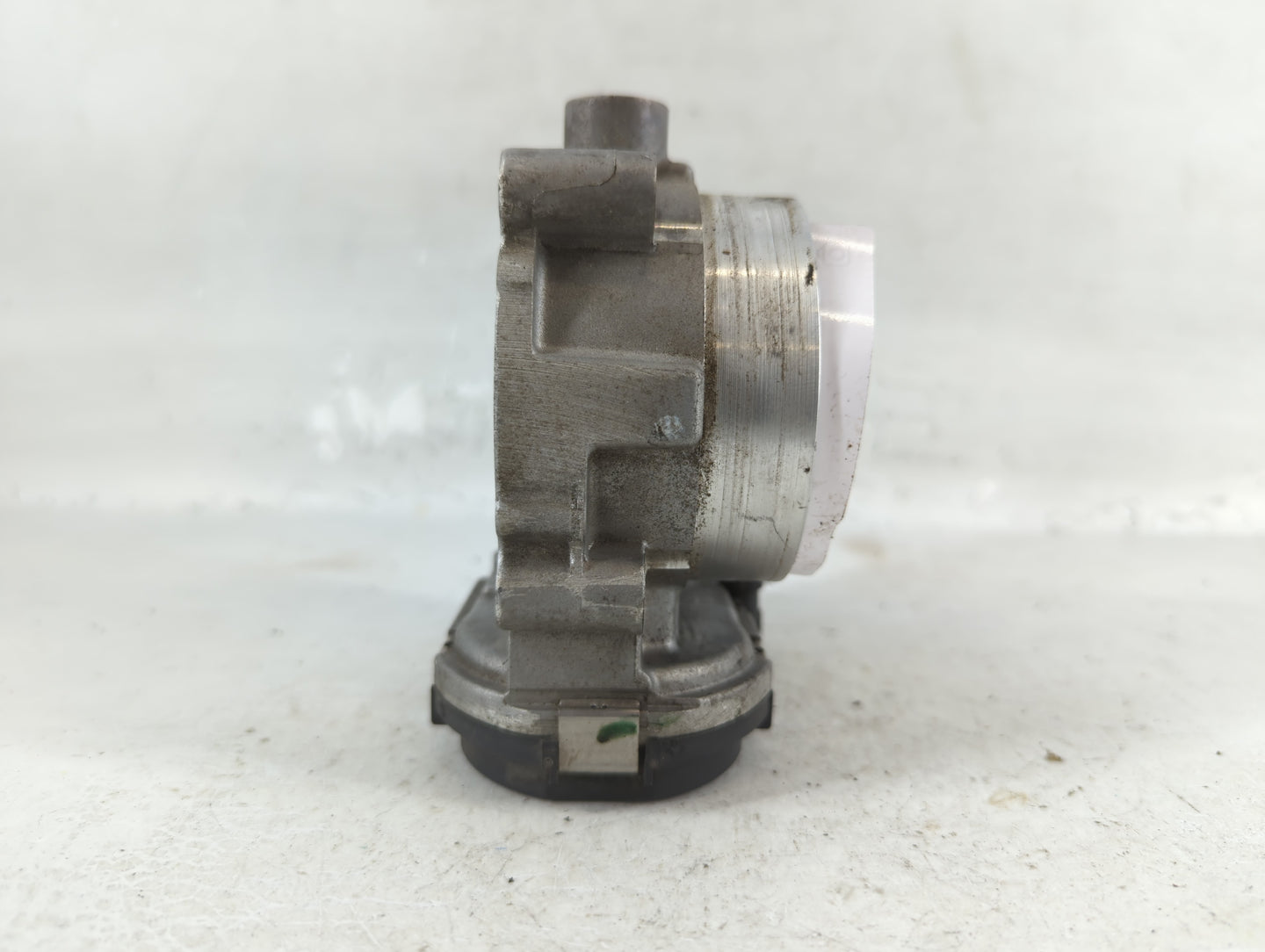 2012-2018 Jeep Wrangler Throttle Body P/N:0 280 750 570 05184349AC Fits OEM Used Auto Parts - Oemusedautoparts1.com