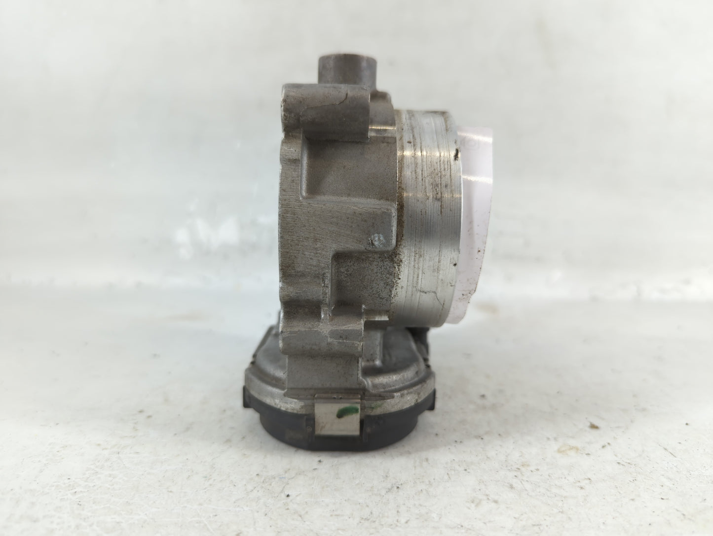 2012-2018 Jeep Wrangler Throttle Body P/N:0 280 750 570 05184349AC Fits OEM Used Auto Parts - Oemusedautoparts1.com
