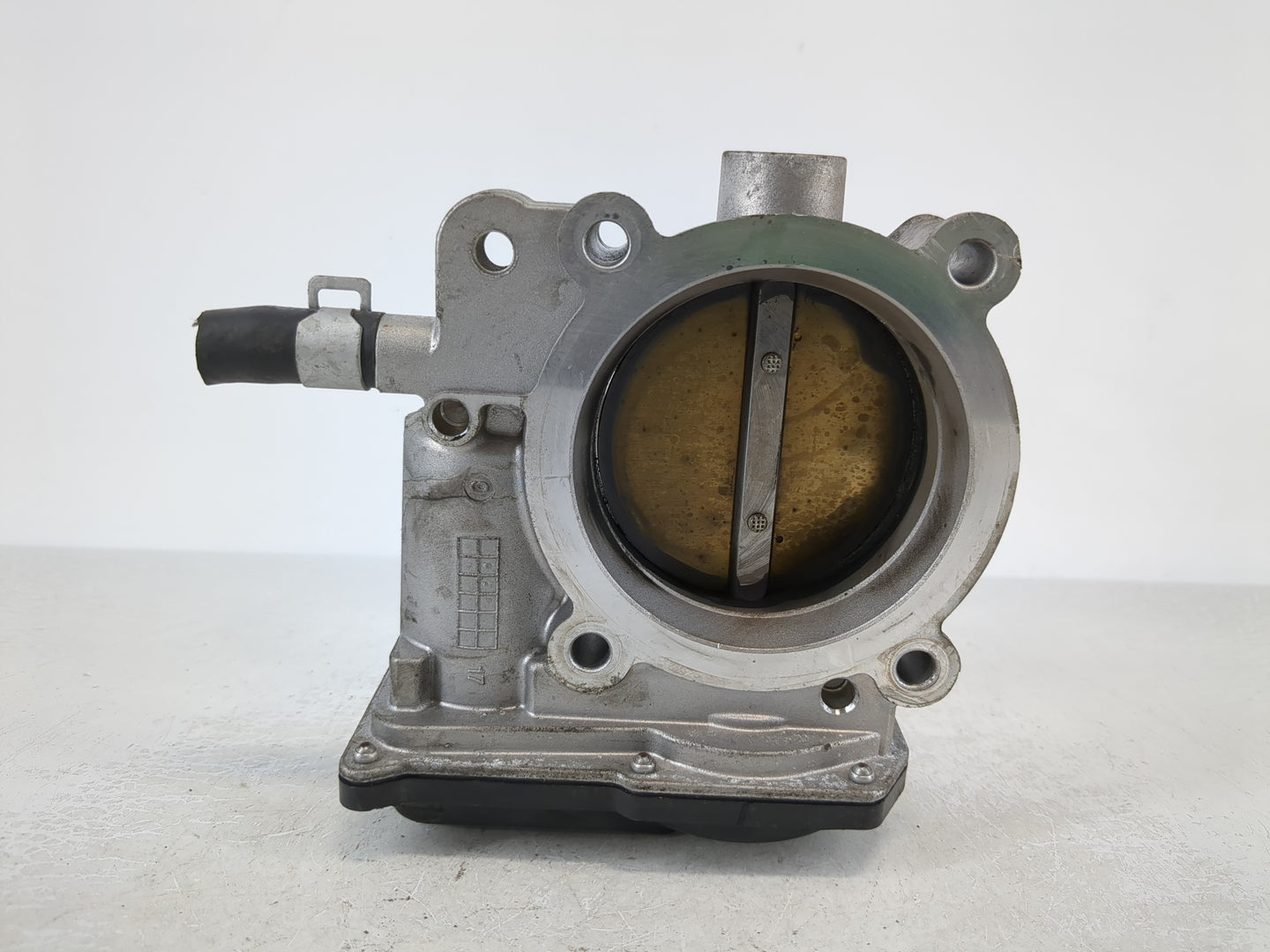 2017-2020 Kia Cadenza Throttle Body P/N:35100-3E100 Fits Fits 2017 2018 2019 2020 2021 2022 OEM Used Auto Parts - Oemusedaut
