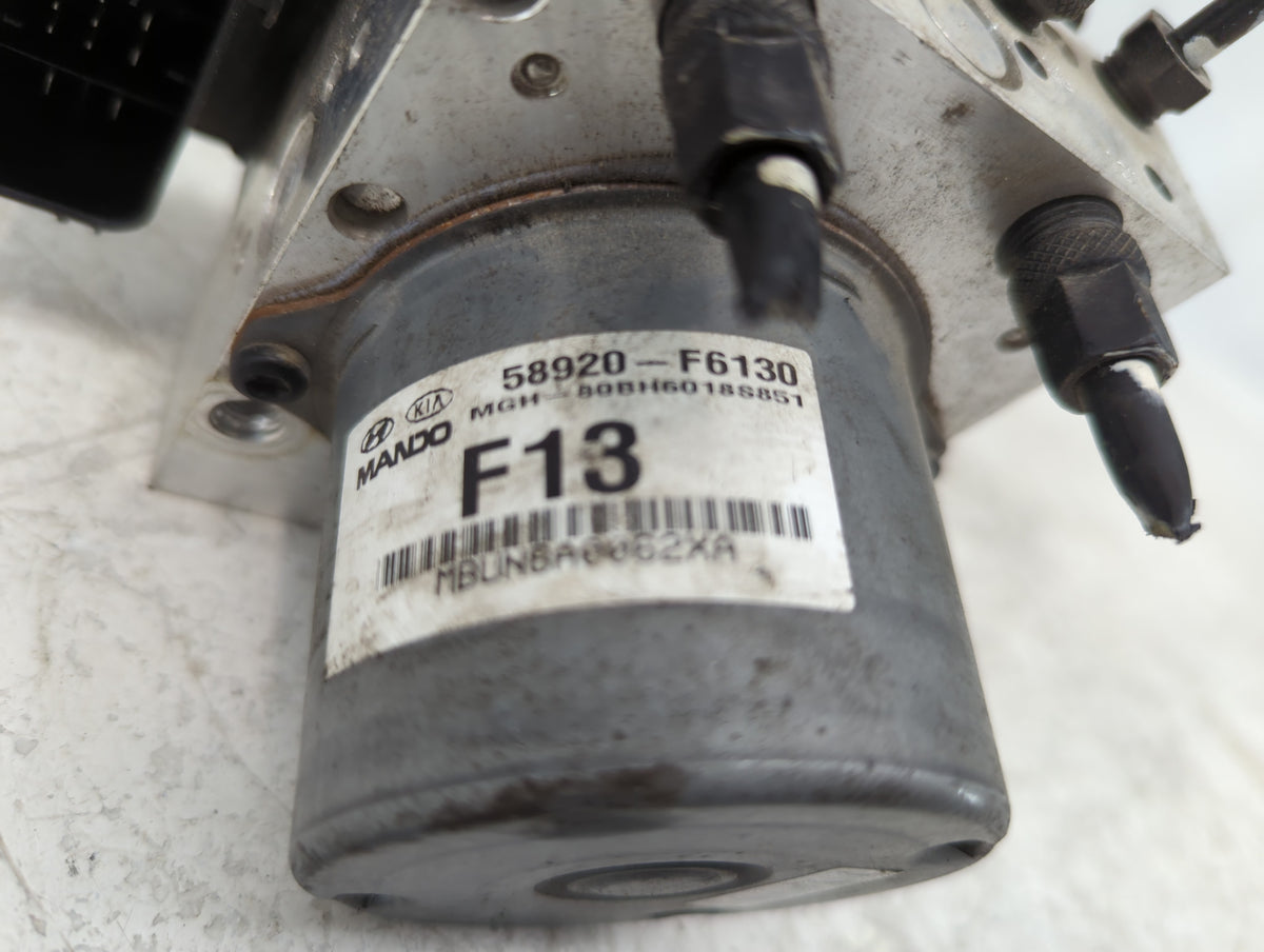 2017-2018 Kia Cadenza Anti-Lock Brake ABS Pump Module Actuator OEM P/N:58920-F6130 Fits Fits 2017 2018 OEM Used Auto Parts -