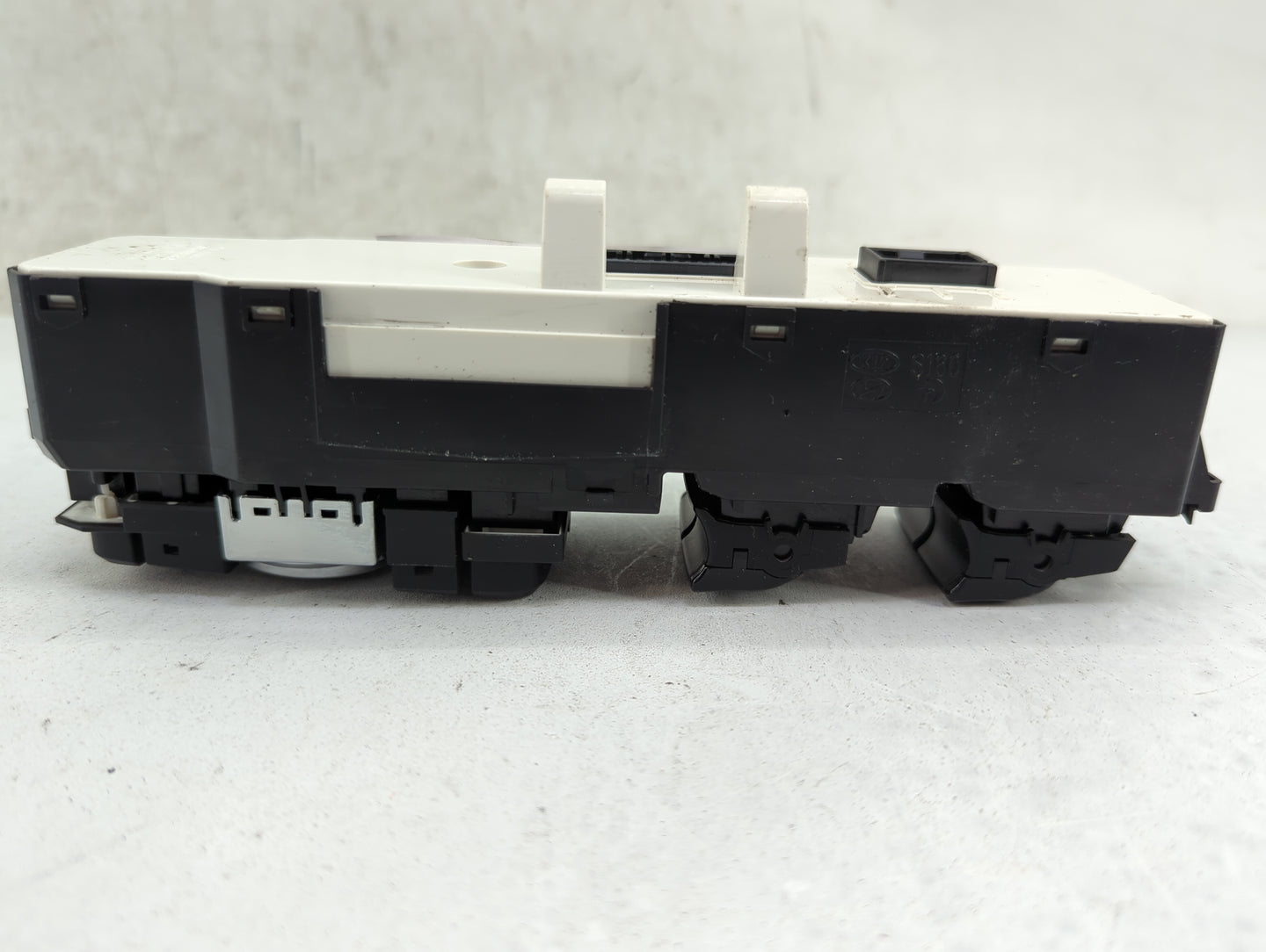 2017-2019 Kia Cadenza Master Power Window Switch Replacement Driver Side Left P/N:93570F6000 Fits Fits 2017 2018 2019 OEM Us