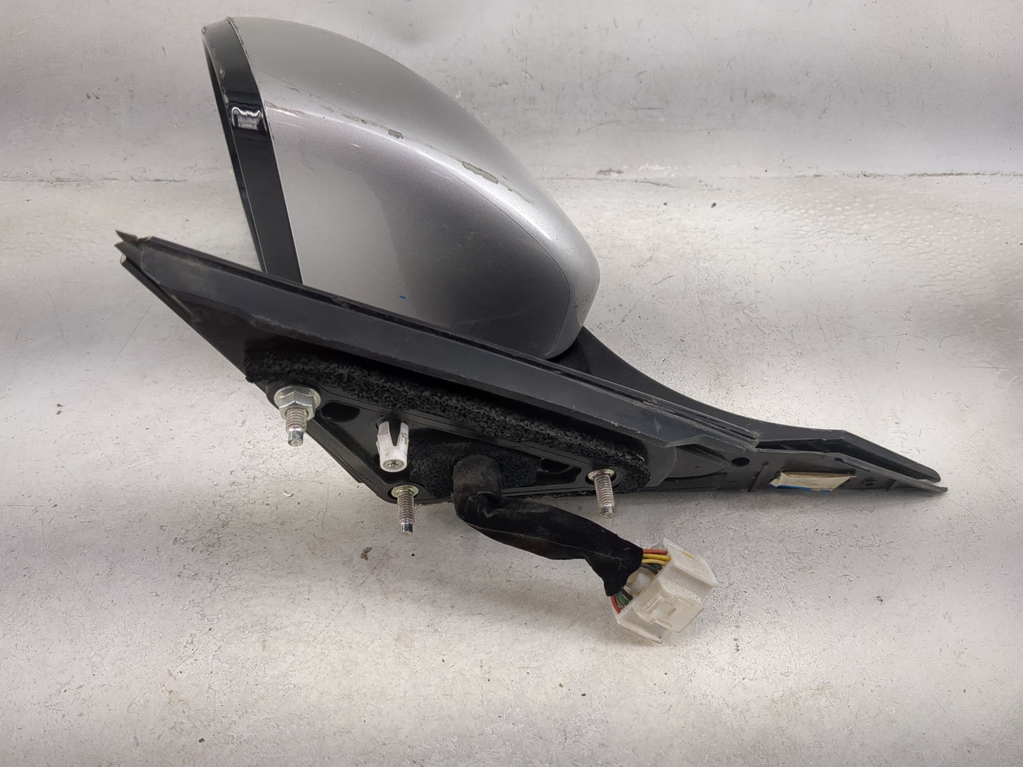 2017-2020 Kia Cadenza Driver Side View Mirror - Left Door Mirror OEM Used - Oemusedautoparts1.com