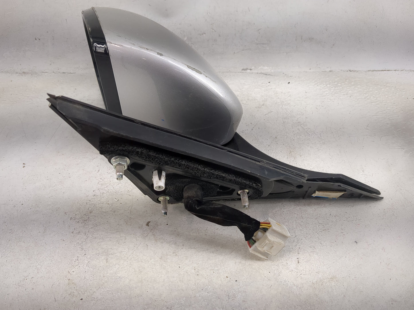 2017-2020 Kia Cadenza Driver Side View Mirror - Left Door Mirror OEM Used - Oemusedautoparts1.com