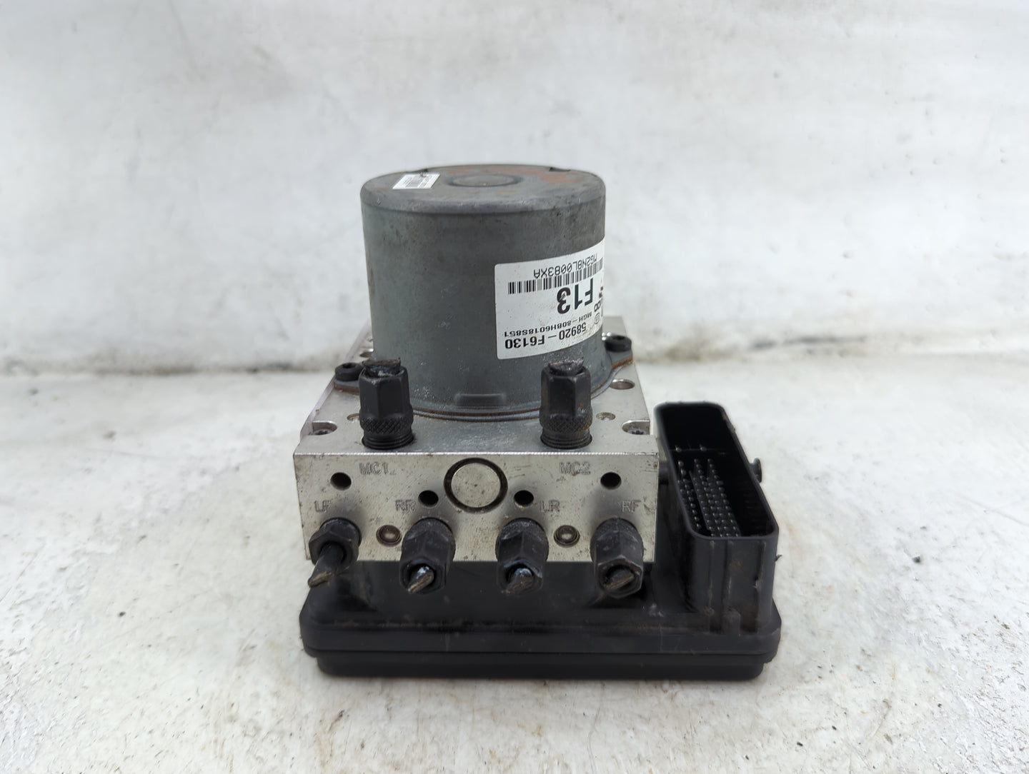 2017-2018 Kia Cadenza ABS Pump Control Module Replacement P/N:58920-F6130 0AGNL0083XA, 0AR7909PA67 Fits Fits 2017 2018 OEM U