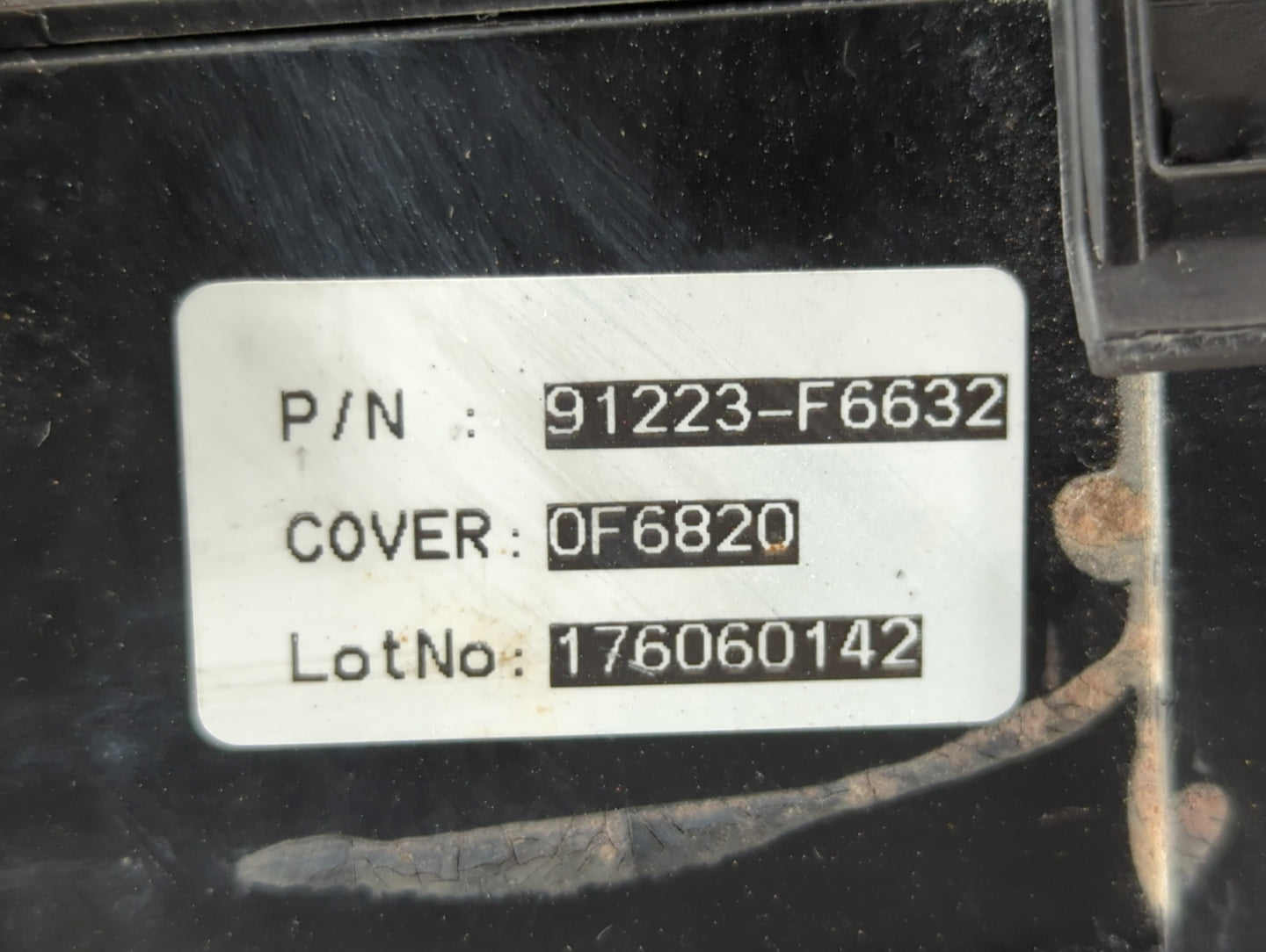 2017-2019 Kia Cadenza Fusebox Fuse Box Panel Relay Module P/N:91223-F6632 Fits Fits 2017 2018 2019 OEM Used Auto Parts - Oem