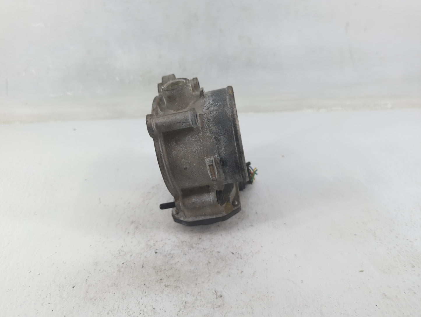 2017-2020 Kia Cadenza Throttle Body P/N:35100-3L100 Fits Fits 2017 2018 2019 2020 2021 2022 OEM Used Auto Parts - Oemusedaut