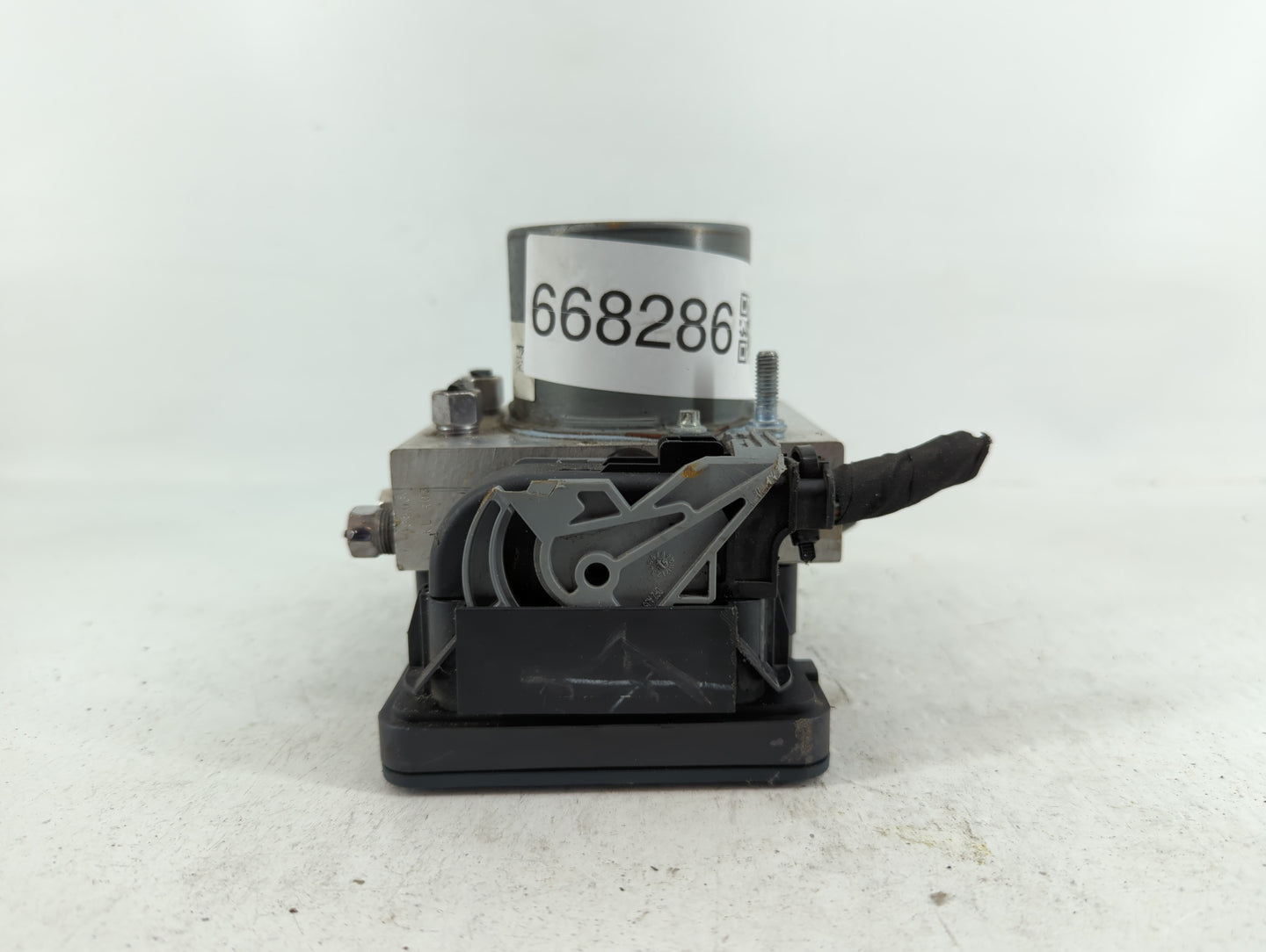 2017-2018 Kia Cadenza ABS Pump Control Module Replacement P/N:68267002AC Fits Fits 2017 2018 OEM Used Auto Parts - Oemusedau