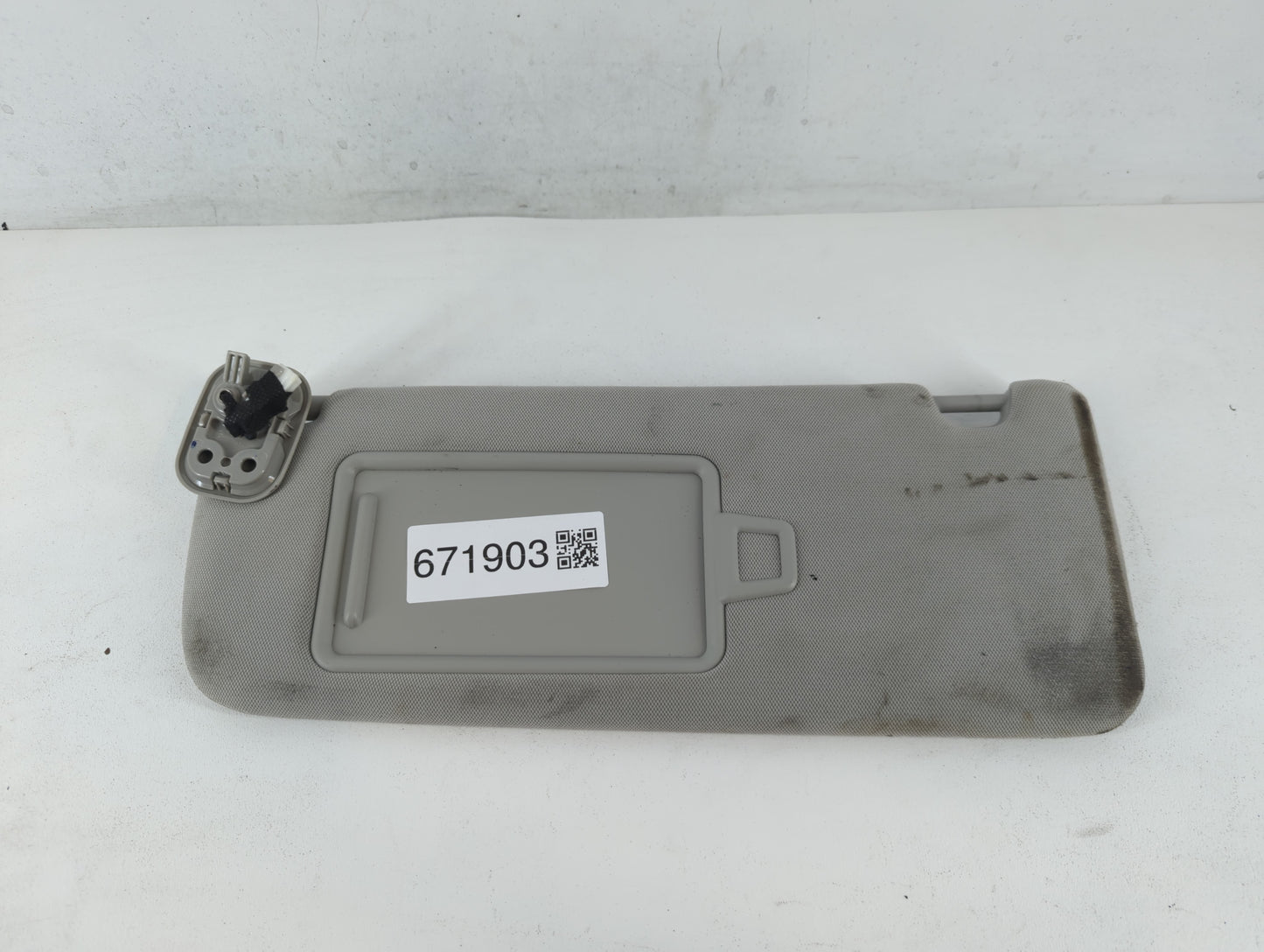 2017-2019 Kia Cadenza Sun Visor Shade Replacement Driver Left Mirror Fits Fits 2017 2018 2019 OEM Used Auto Parts - Oemuseda