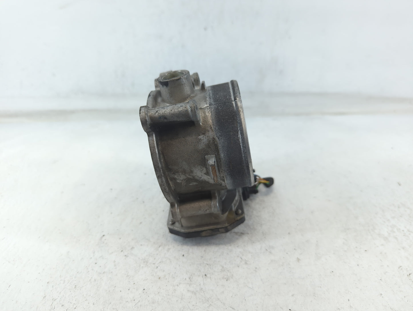 2017-2020 Kia Cadenza Throttle Body P/N:35100-3L100 Fits Fits 2017 2018 2019 2020 2021 2022 OEM Used Auto Parts - Oemusedaut
