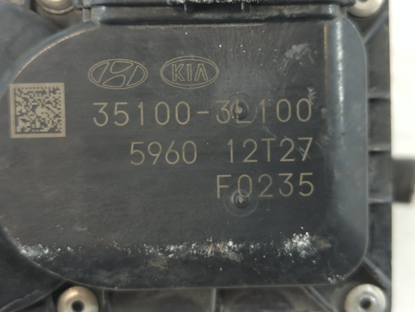 2017-2020 Kia Cadenza Throttle Body P/N:35100-3L100 Fits Fits 2017 2018 2019 2020 2021 2022 OEM Used Auto Parts - Oemusedaut