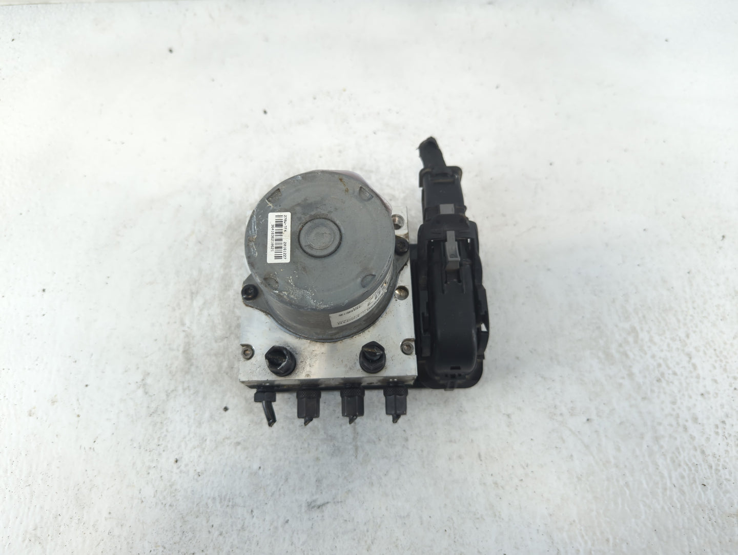 2017-2018 Kia Cadenza ABS Pump Control Module Replacement P/N:58920-F6110 Fits Fits 2017 2018 OEM Used Auto Parts - Oemuseda