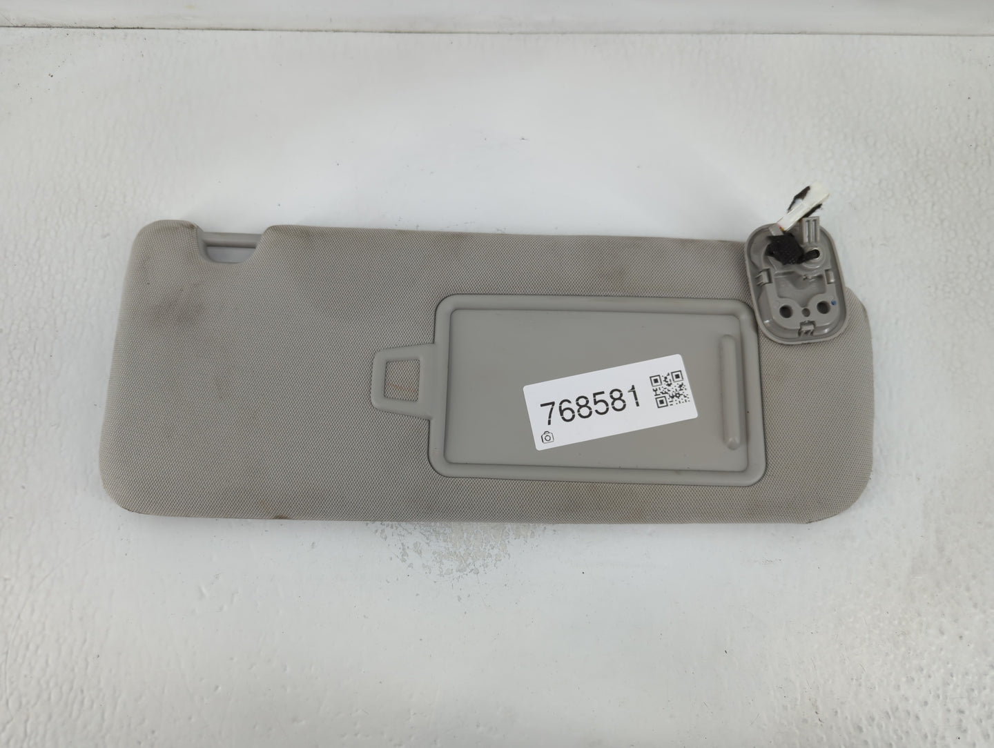 2017-2019 Kia Cadenza Sun Visor Shade Replacement Driver Left Mirror Fits Fits 2017 2018 2019 OEM Used Auto Parts - Oemuseda