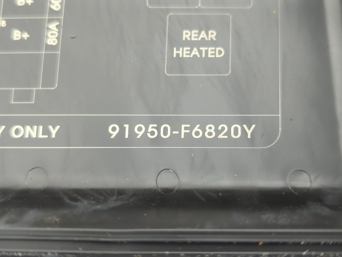2017-2019 Kia Cadenza Fusebox Fuse Box Panel Relay Module P/N:91950-F6820Y 91223-F6631 Fits Fits 2017 2018 2019 OEM Used Aut