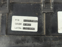 2017-2019 Kia Cadenza Fusebox Fuse Box Panel Relay Module P/N:91223-F6842 Fits Fits 2017 2018 2019 OEM Used Auto Parts - Oem