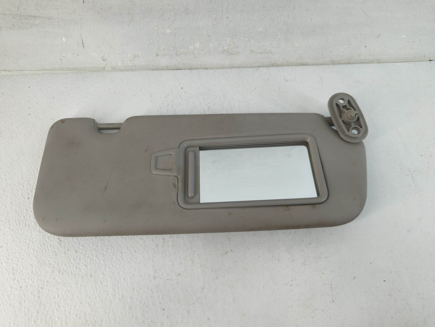 2017-2018 Kia Forte Sun Visor Shade Replacement Passenger Right Mirror Fits Fits 2017 2018 OEM Used Auto Parts - Oemusedauto