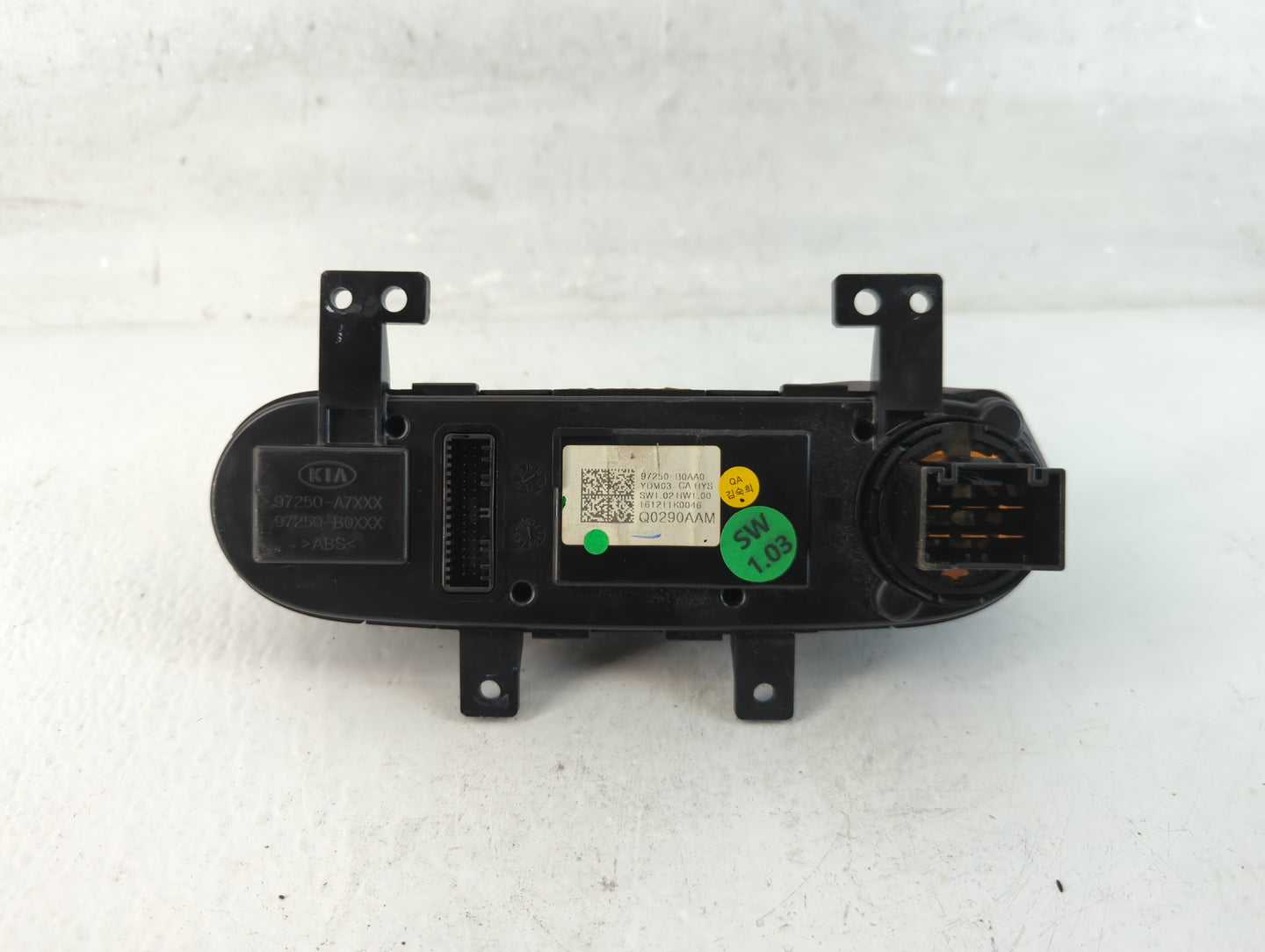 2017-2018 Kia Forte Climate Control Module Temperature AC/Heater Replacement P/N:97250-B0AA0 Fits Fits 2017 2018 OEM Used Au