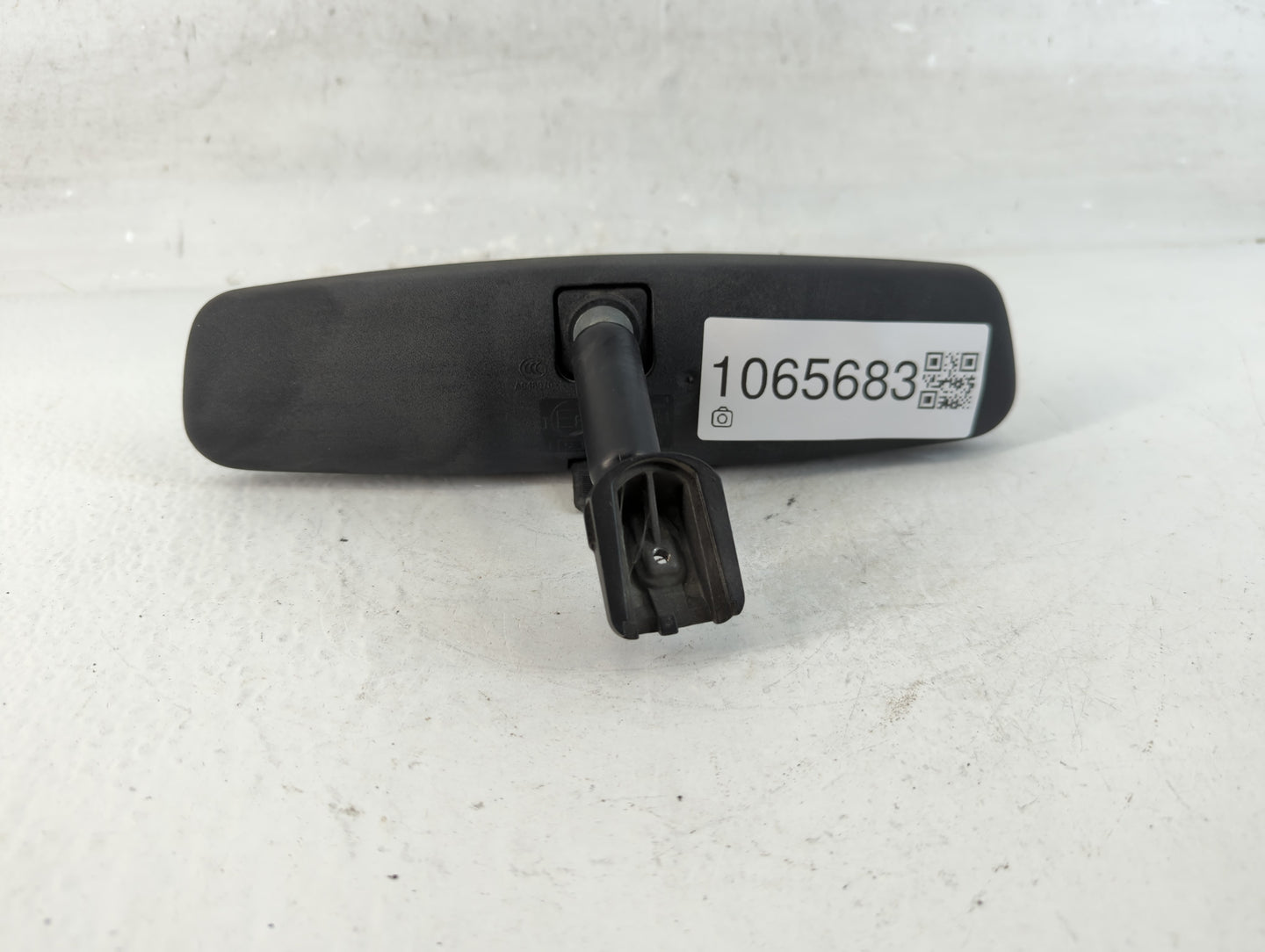 2017-2022 Kia Forte Interior Rear View Mirror Replacement OEM P/N:E8011083 Fits OEM Used Auto Parts - Oemusedautoparts1.com