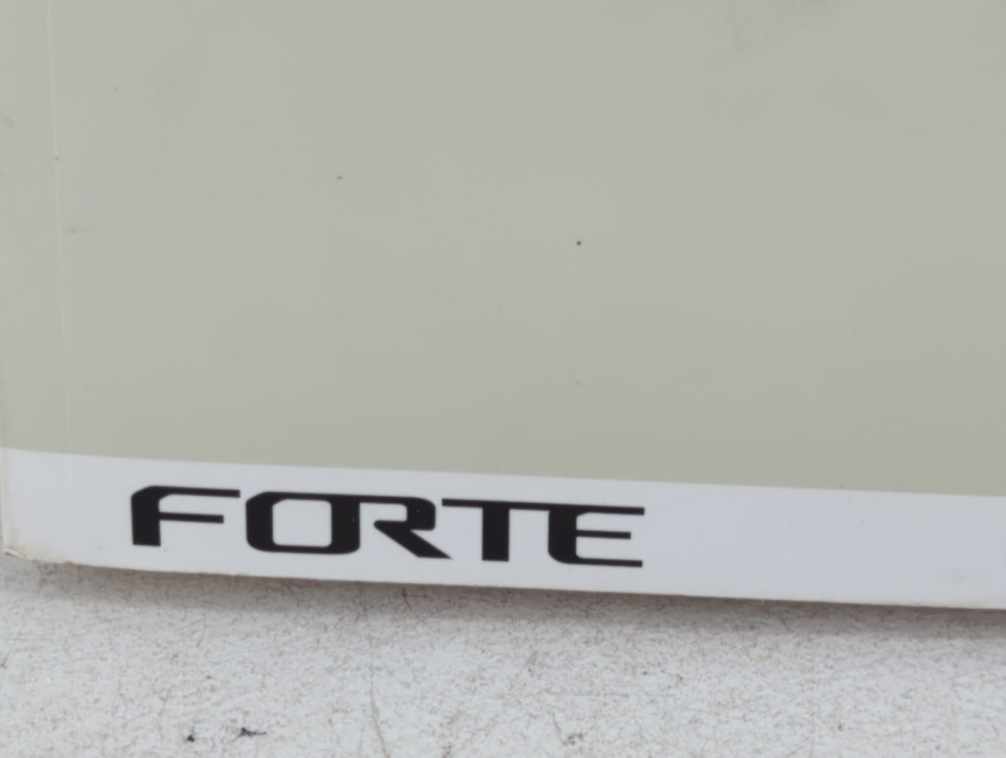 2017 Kia Forte Owners Manual Book Guide P/N:B0S4-EE72F OEM Used Auto Parts - Oemusedautoparts1.com