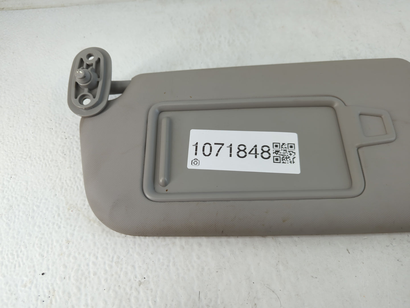 2017-2018 Kia Forte Sun Visor Shade Replacement Passenger Right Mirror Fits Fits 2017 2018 OEM Used Auto Parts - Oemusedauto