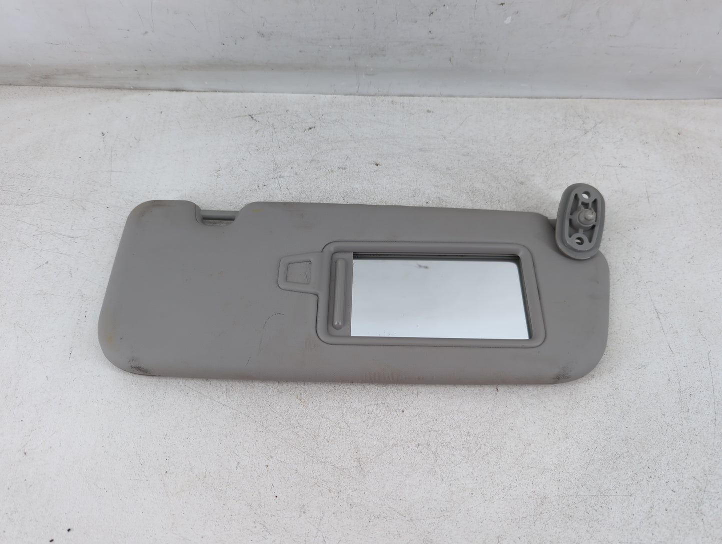 2017-2018 Kia Forte Sun Visor Shade Replacement Passenger Right Mirror Fits Fits 2017 2018 OEM Used Auto Parts - Oemusedauto