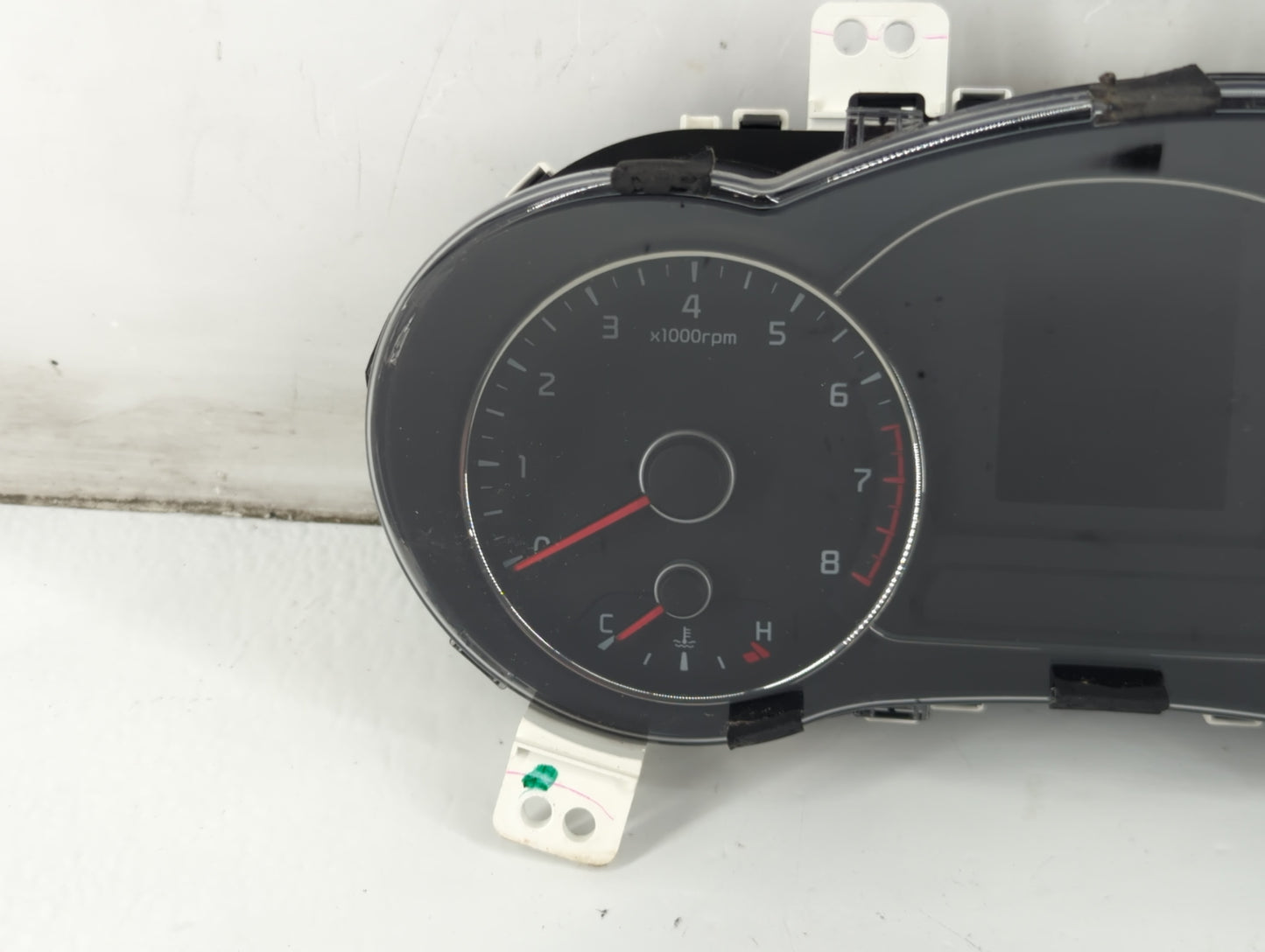 2017-2018 Kia Forte Instrument Cluster Speedometer Gauges P/N:94003-B0301 Fits Fits 2017 2018 OEM Used Auto Parts - Oemuseda