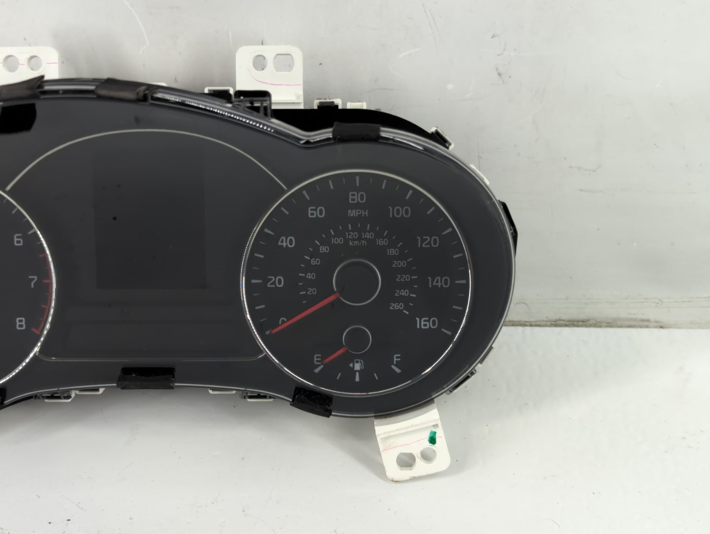 2017-2018 Kia Forte Instrument Cluster Speedometer Gauges P/N:94003-B0301 Fits Fits 2017 2018 OEM Used Auto Parts - Oemuseda