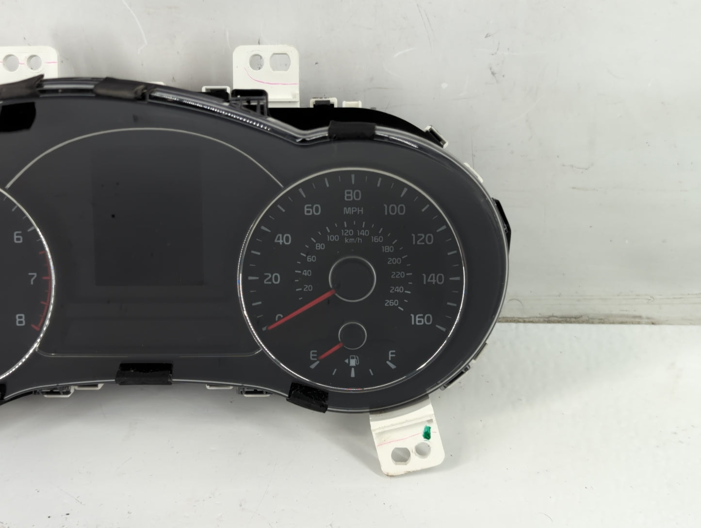 2017-2018 Kia Forte Instrument Cluster Speedometer Gauges P/N:94003-B0301 Fits Fits 2017 2018 OEM Used Auto Parts - Oemuseda