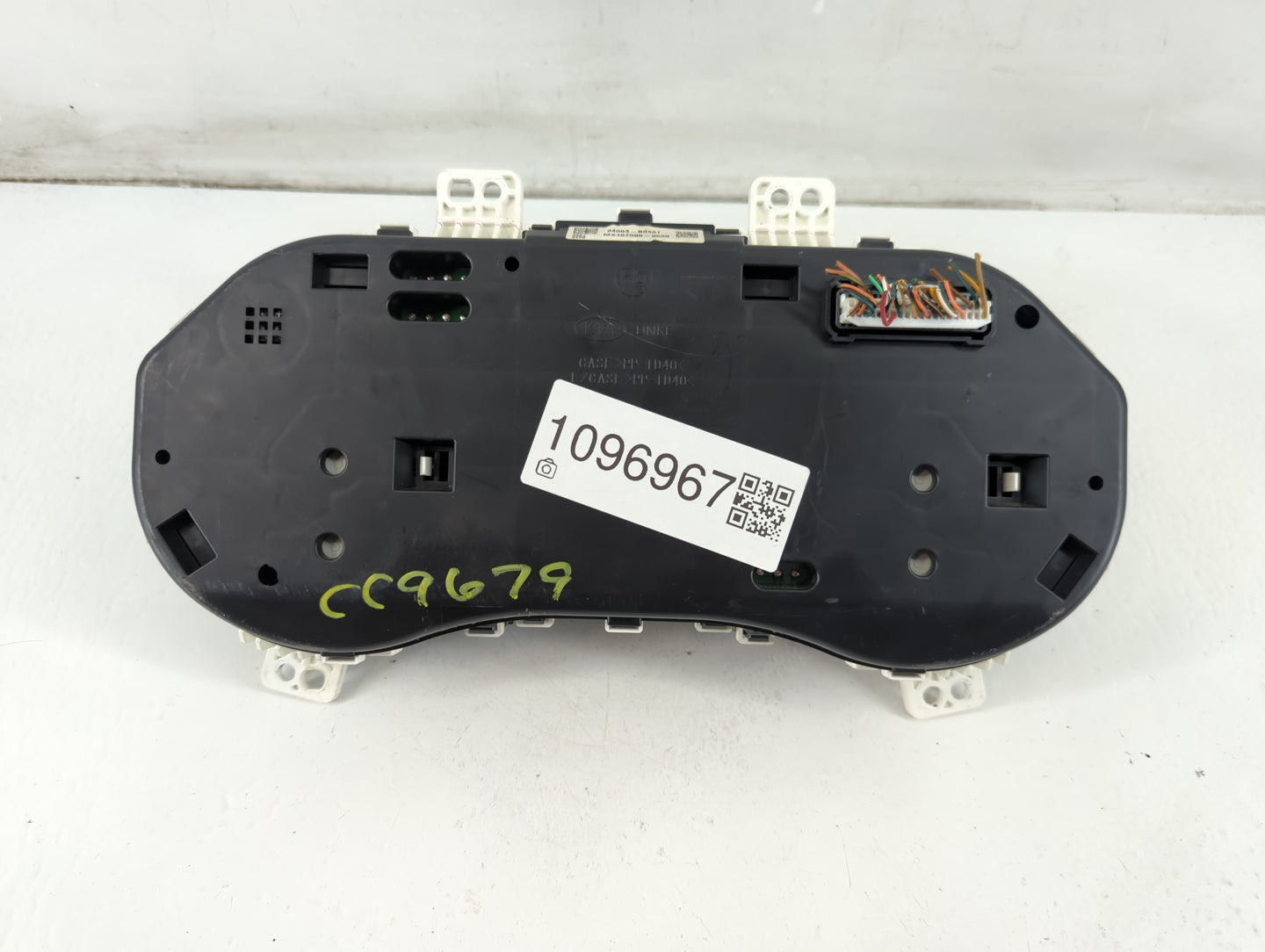 2017-2018 Kia Forte Instrument Cluster Speedometer Gauges P/N:94003-B0301 Fits Fits 2017 2018 OEM Used Auto Parts - Oemuseda