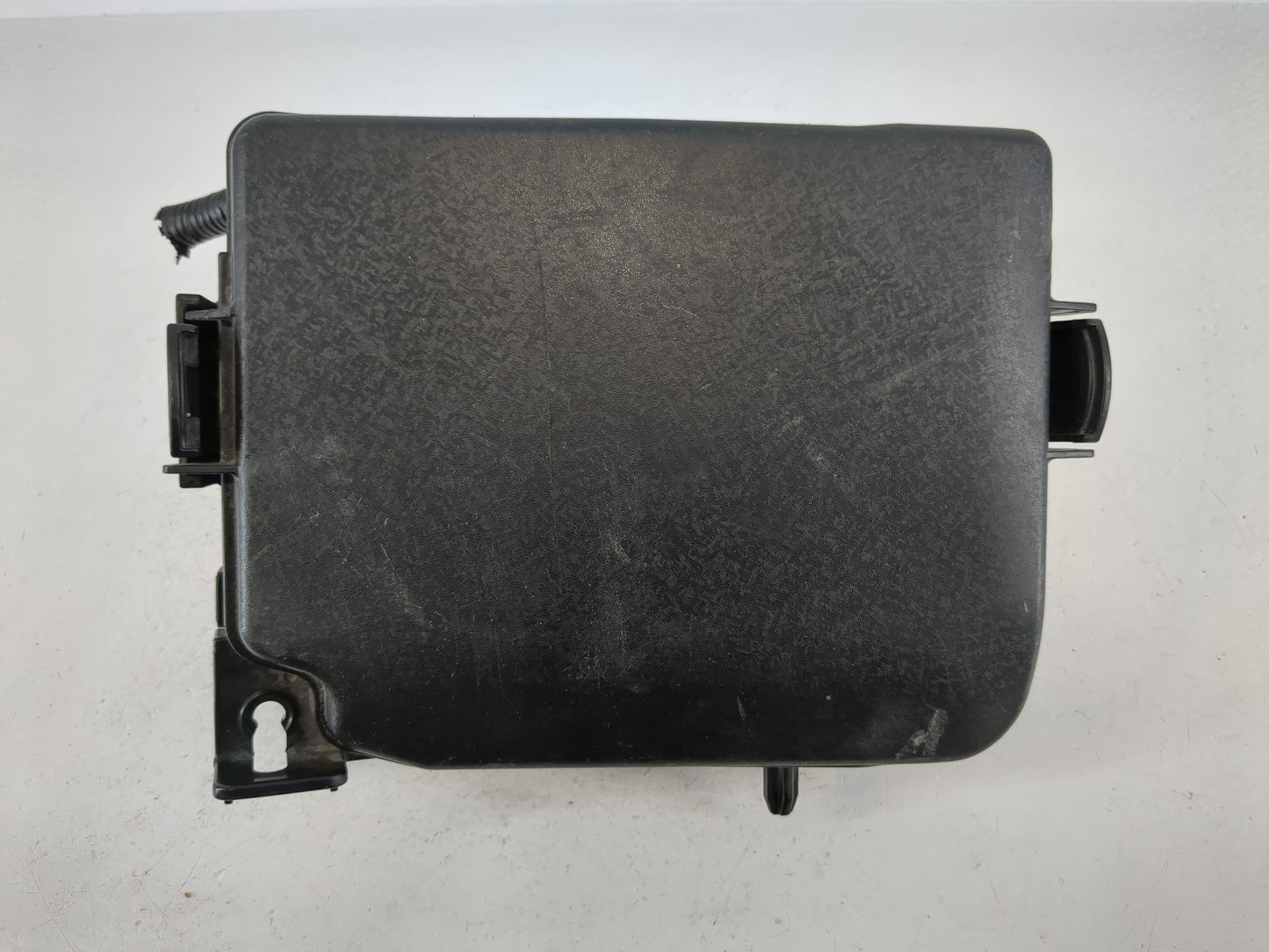 2017-2018 Kia Forte Fusebox Fuse Box Panel Relay Module P/N:91218 B0400 91950-3X510 Fits Fits 2017 2018 OEM Used Auto Parts 
