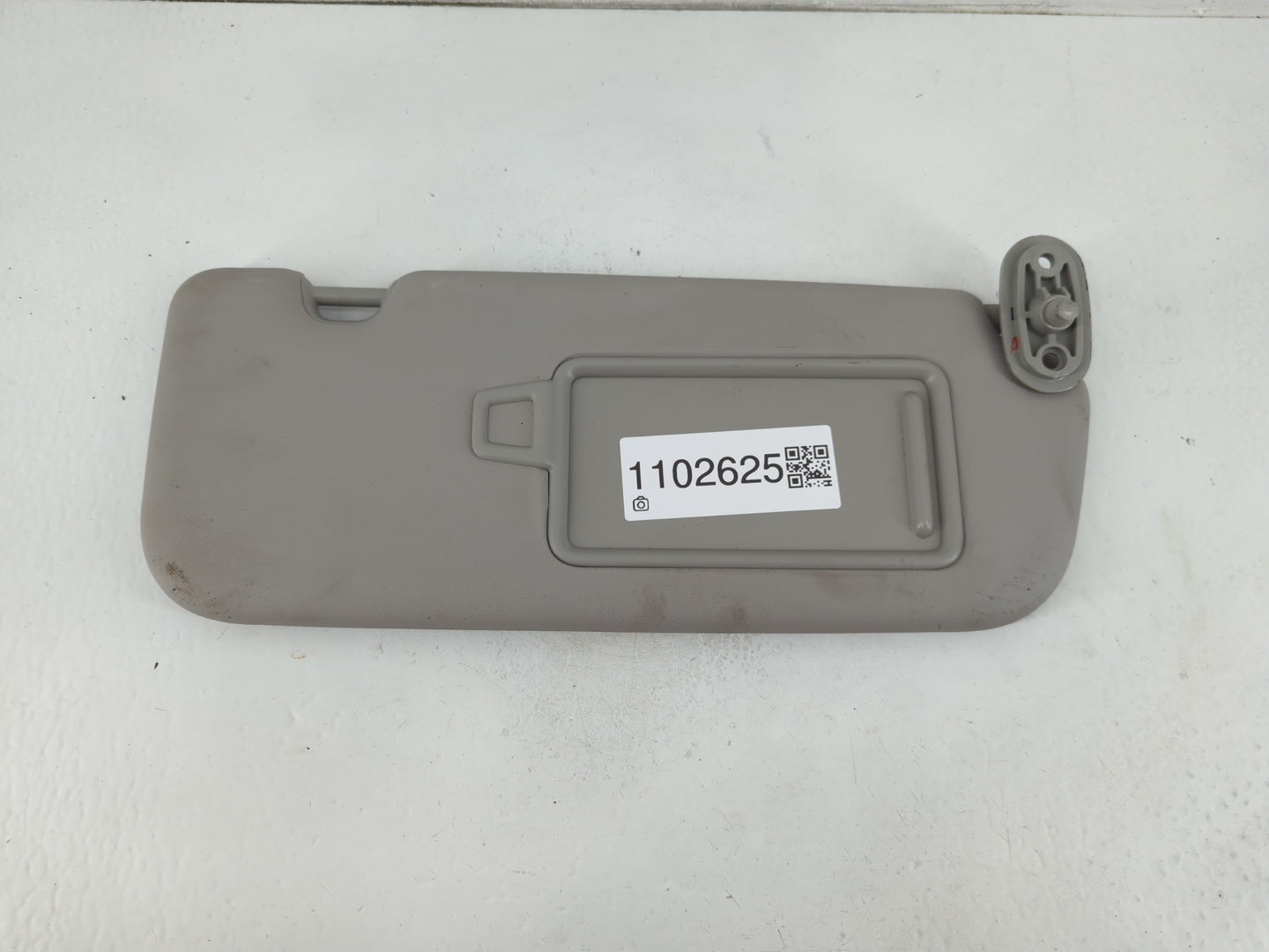 2017-2018 Kia Forte Sun Visor Shade Replacement Passenger Right Mirror Fits Fits 2017 2018 OEM Used Auto Parts - Oemusedauto
