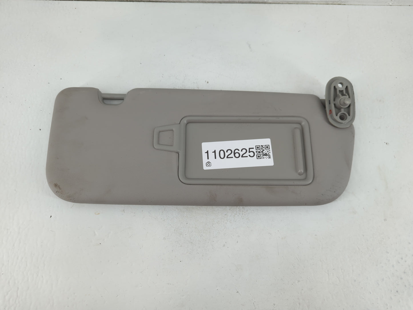 2017-2018 Kia Forte Sun Visor Shade Replacement Passenger Right Mirror Fits Fits 2017 2018 OEM Used Auto Parts - Oemusedauto