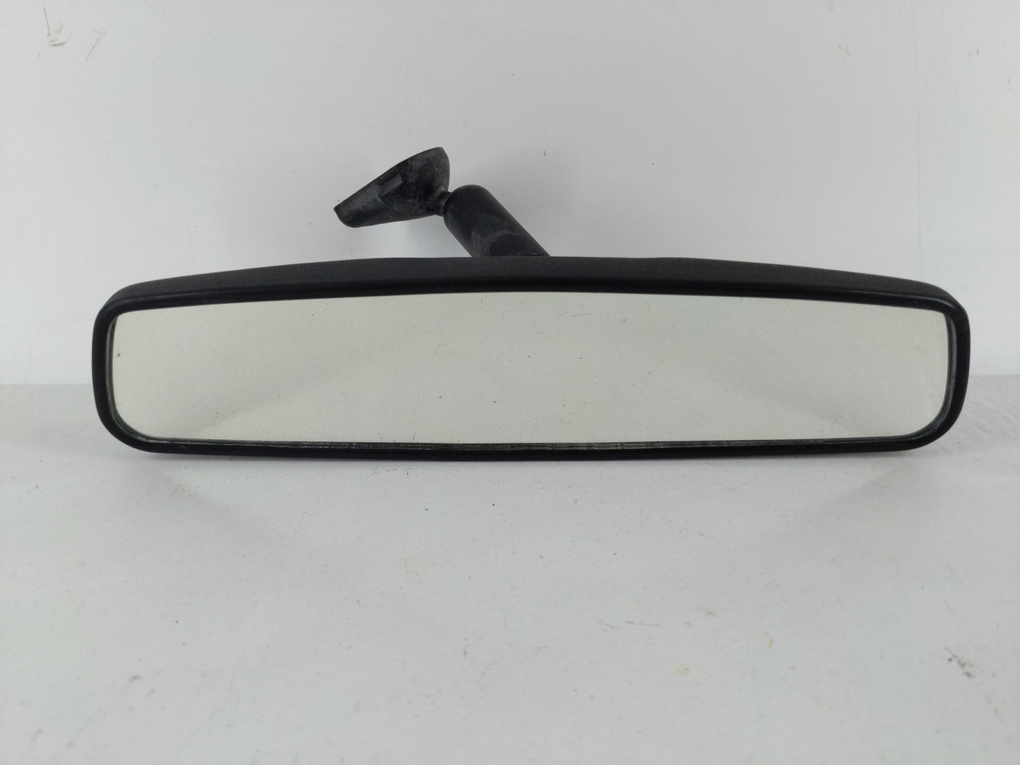 2014-2018 Kia Forte Interior Rear View Mirror Replacement OEM P/N:E8011083 Fits OEM Used Auto Parts - Oemusedautoparts1.com