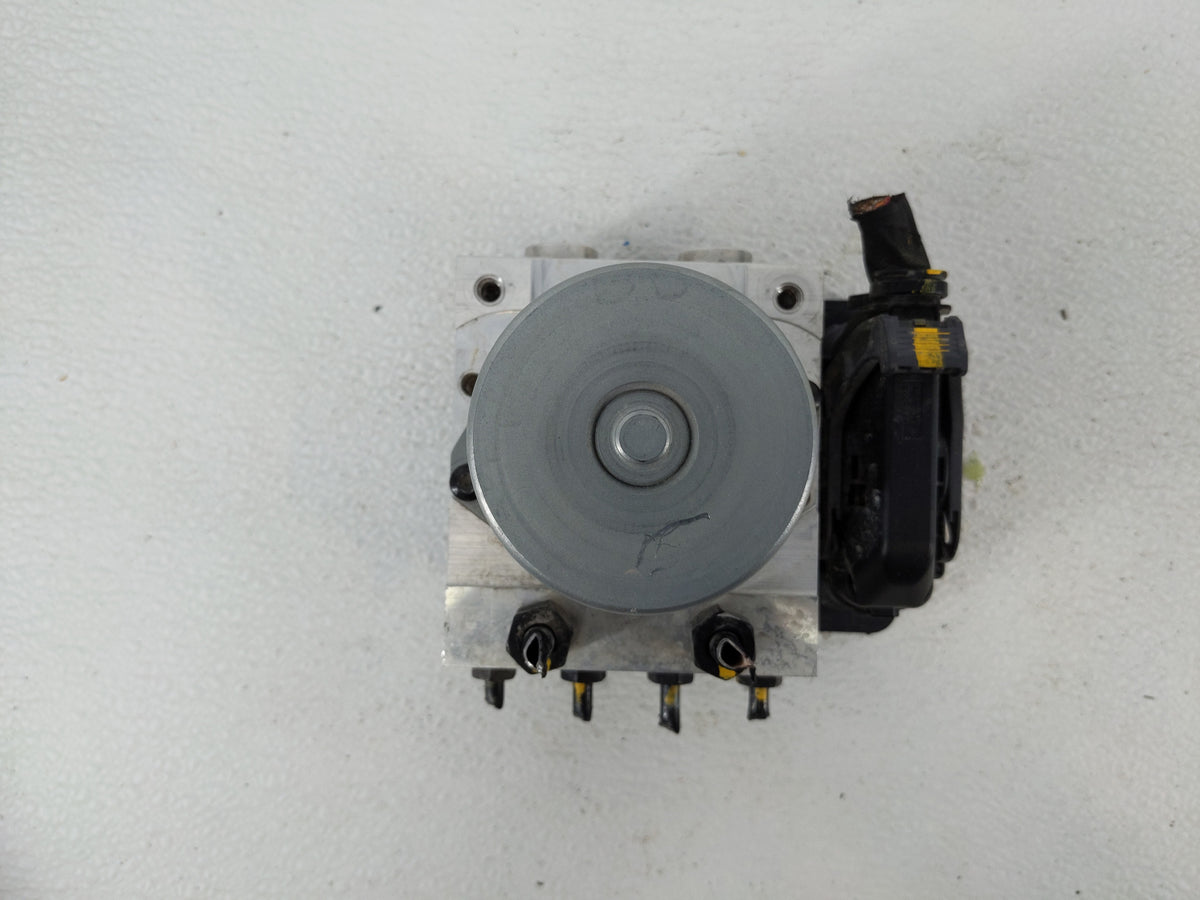 2017-2018 Kia Forte Anti-Lock Brake ABS Pump Module Actuator OEM P/N:58920-B0200 Fits Fits 2017 2018 OEM Used Auto Parts - O