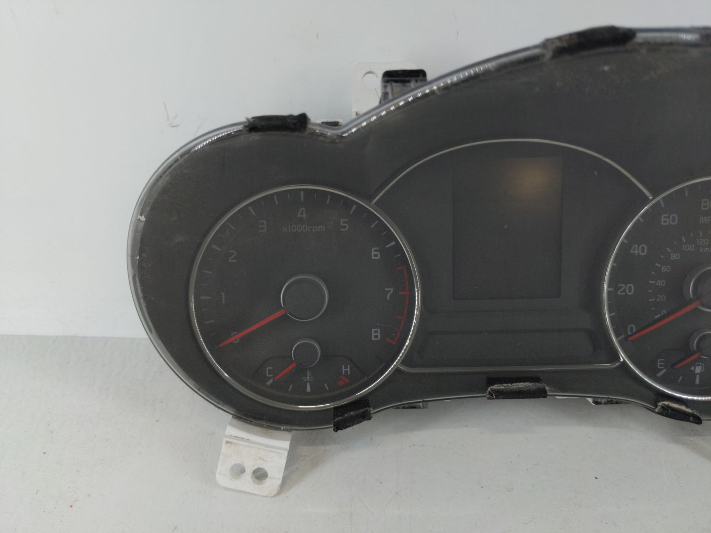 2017-2018 Kia Forte Instrument Cluster Speedometer Gauges P/N:94003-B0300 Fits Fits 2017 2018 OEM Used Auto Parts - Oemuseda