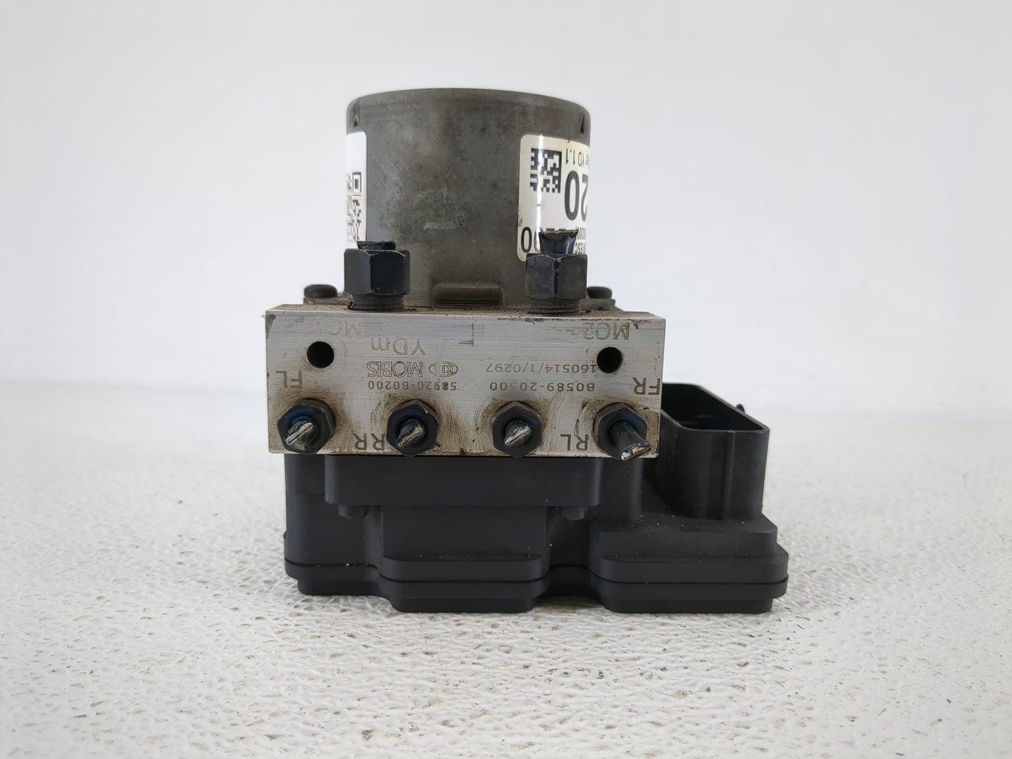 2017-2018 Kia Forte ABS Pump Control Module Replacement P/N:58920-B0200 B0589-20500 Fits Fits 2017 2018 OEM Used Auto Parts 