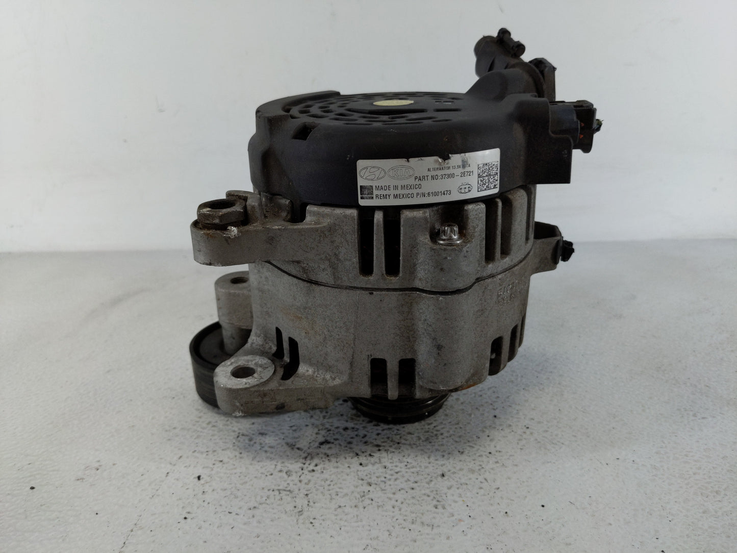 2017-2018 Kia Forte Alternator Replacement Generator Charging Assembly Engine OEM P/N:37300-2E721 Fits Fits 2017 2018 2019 2