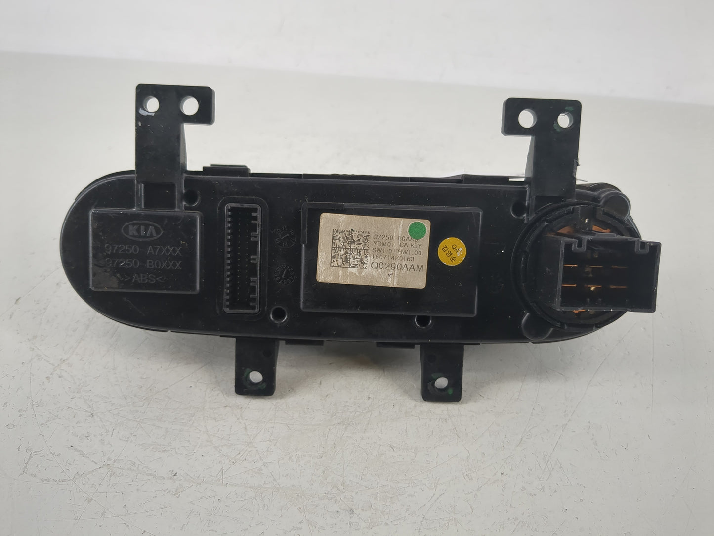 2017-2018 Kia Forte Climate Control Module Temperature AC/Heater Replacement P/N:97250-A7XXX 97250-B0AA0 Fits Fits 2017 2018