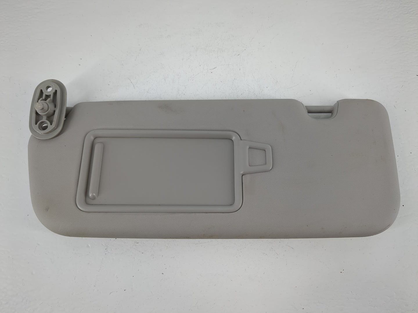 2017-2018 Kia Forte Sun Visor Shade Replacement Passenger Right Mirror Fits Fits 2017 2018 OEM Used Auto Parts - Oemusedauto