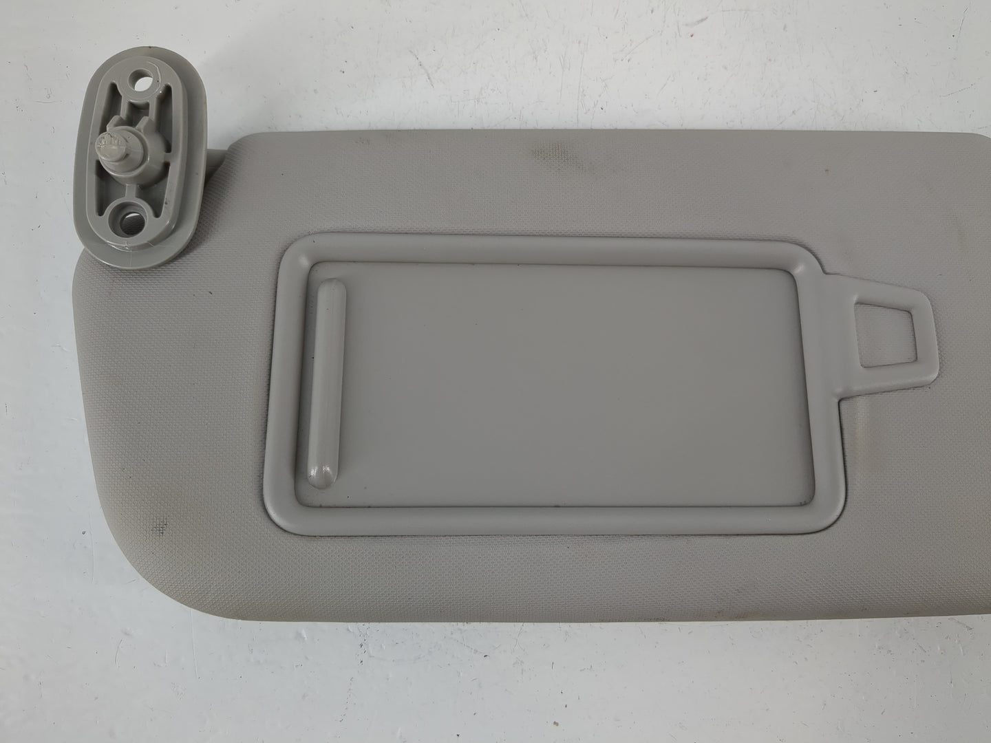 2017-2018 Kia Forte Sun Visor Shade Replacement Passenger Right Mirror Fits Fits 2017 2018 OEM Used Auto Parts - Oemusedauto