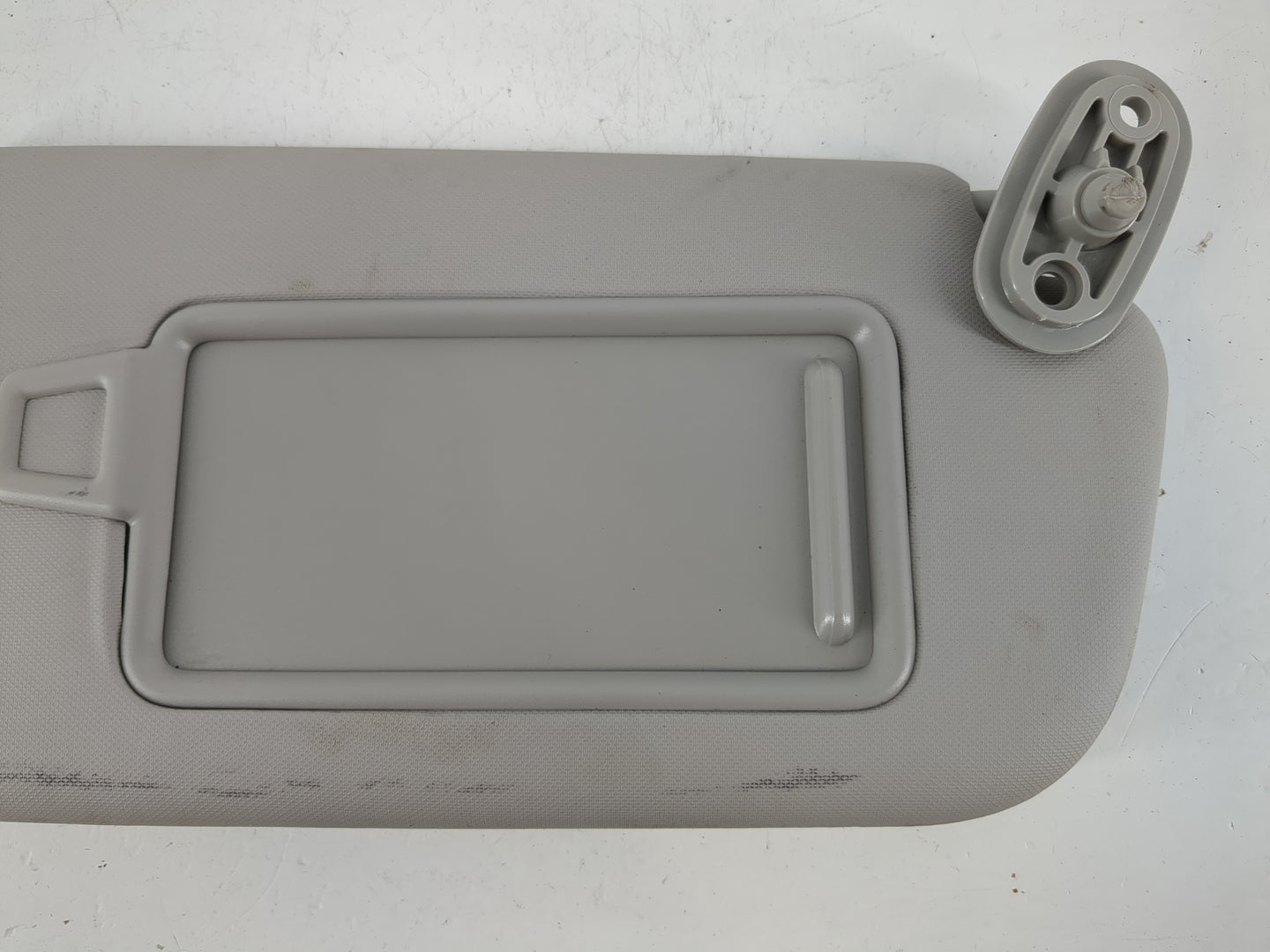 2017-2018 Kia Forte Sun Visor Shade Replacement Passenger Right Mirror Fits Fits 2017 2018 OEM Used Auto Parts - Oemusedauto