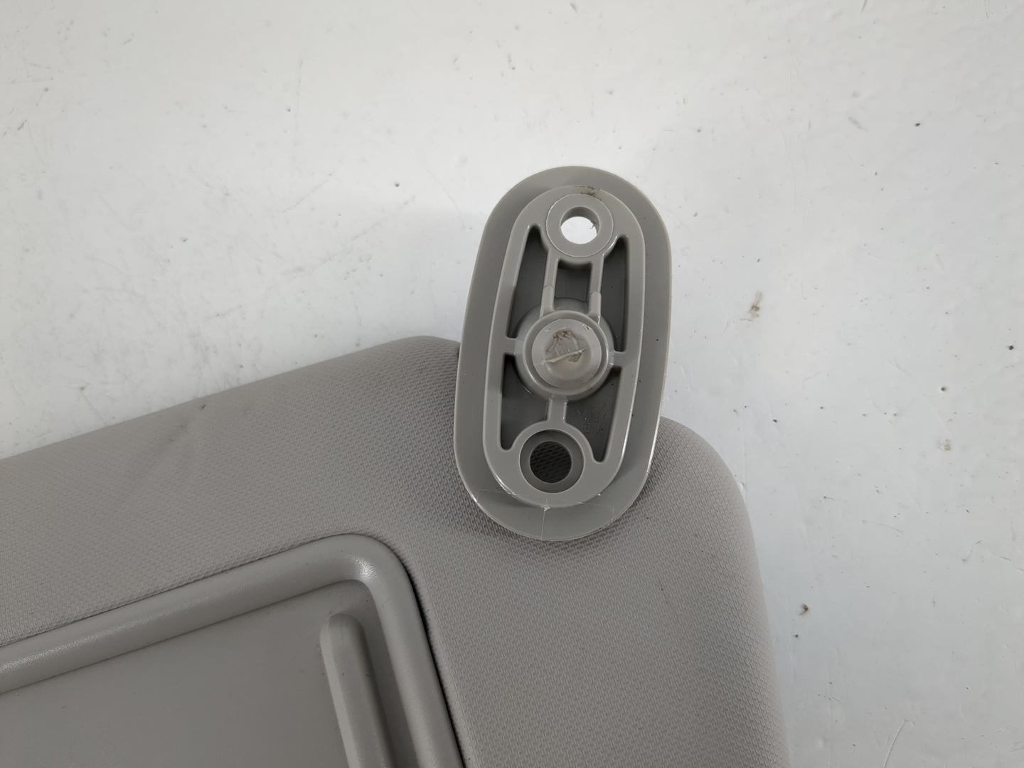 2017-2018 Kia Forte Sun Visor Shade Replacement Passenger Right Mirror Fits Fits 2017 2018 OEM Used Auto Parts - Oemusedauto