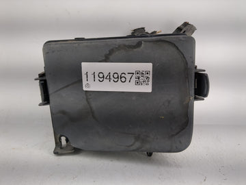 2017-2018 Kia Forte Fusebox Fuse Box Panel Relay Module P/N:91218 B0400 Fits Fits 2017 2018 OEM Used Auto Parts - Oemusedaut