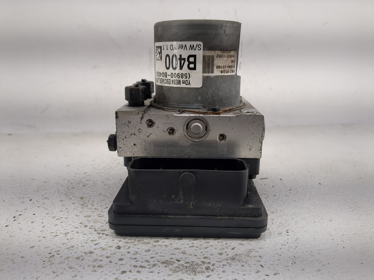 2017-2018 Kia Forte ABS Pump Control Module Replacement P/N:81589-43100 58900-B0400 Fits Fits 2017 2018 OEM Used Auto Parts 