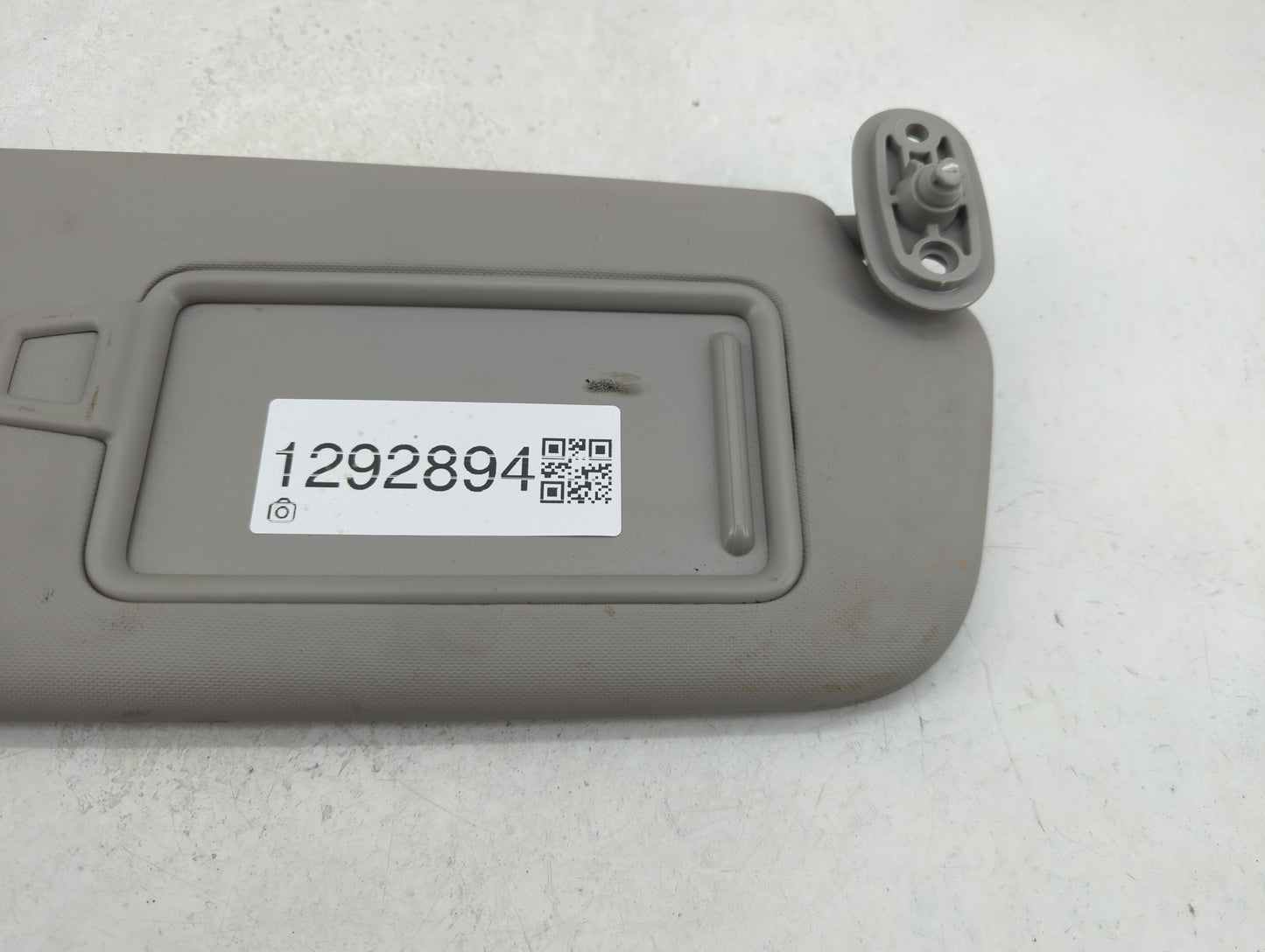 2017-2018 Kia Forte Sun Visor Shade Replacement Passenger Right Mirror Fits Fits 2017 2018 OEM Used Auto Parts - Oemusedauto