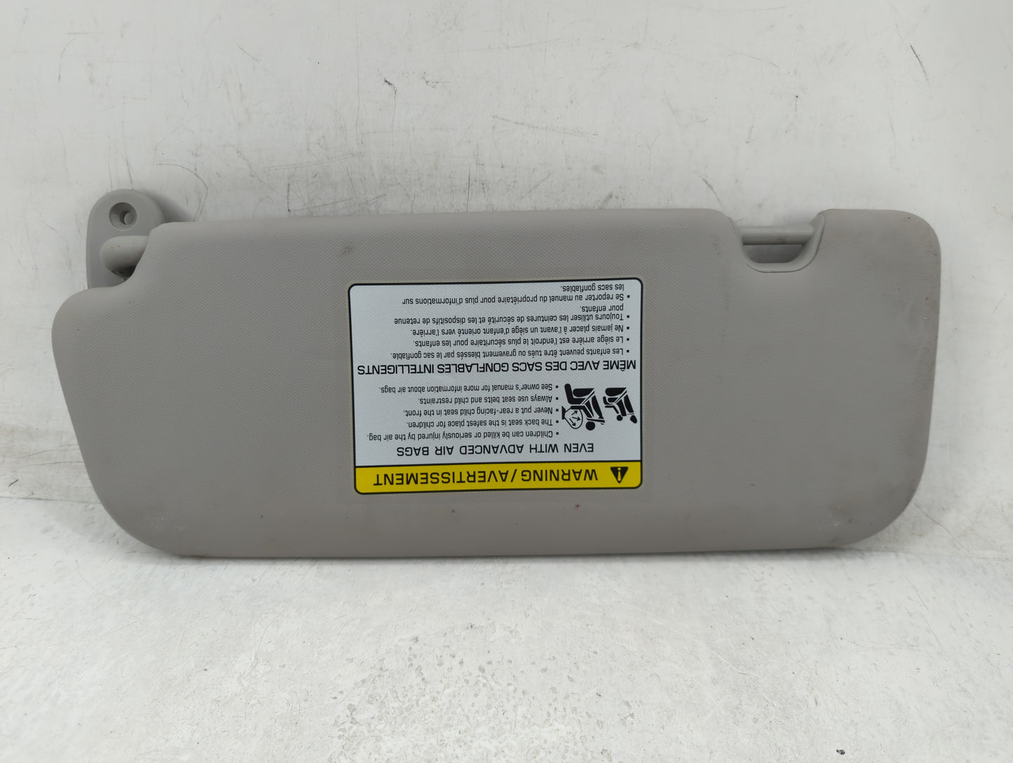 2017-2018 Kia Forte Sun Visor Shade Replacement Passenger Right Mirror Fits Fits 2017 2018 OEM Used Auto Parts - Oemusedauto
